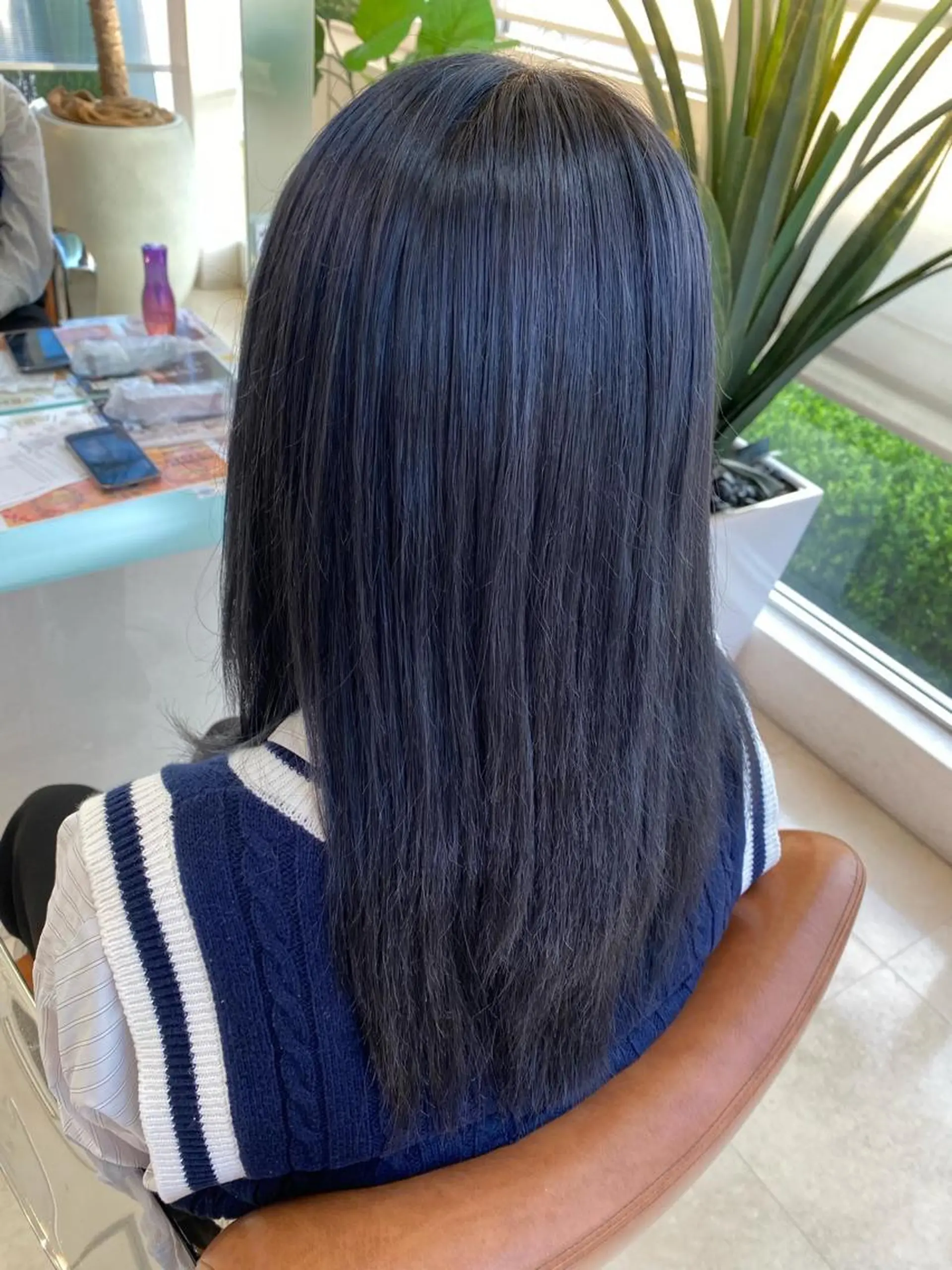 セミロング カラー 黒髪 ブルーカラー ブルーブラック 大宮｜似合わせ髪質 改善カットカラー｜のヘアスタイル