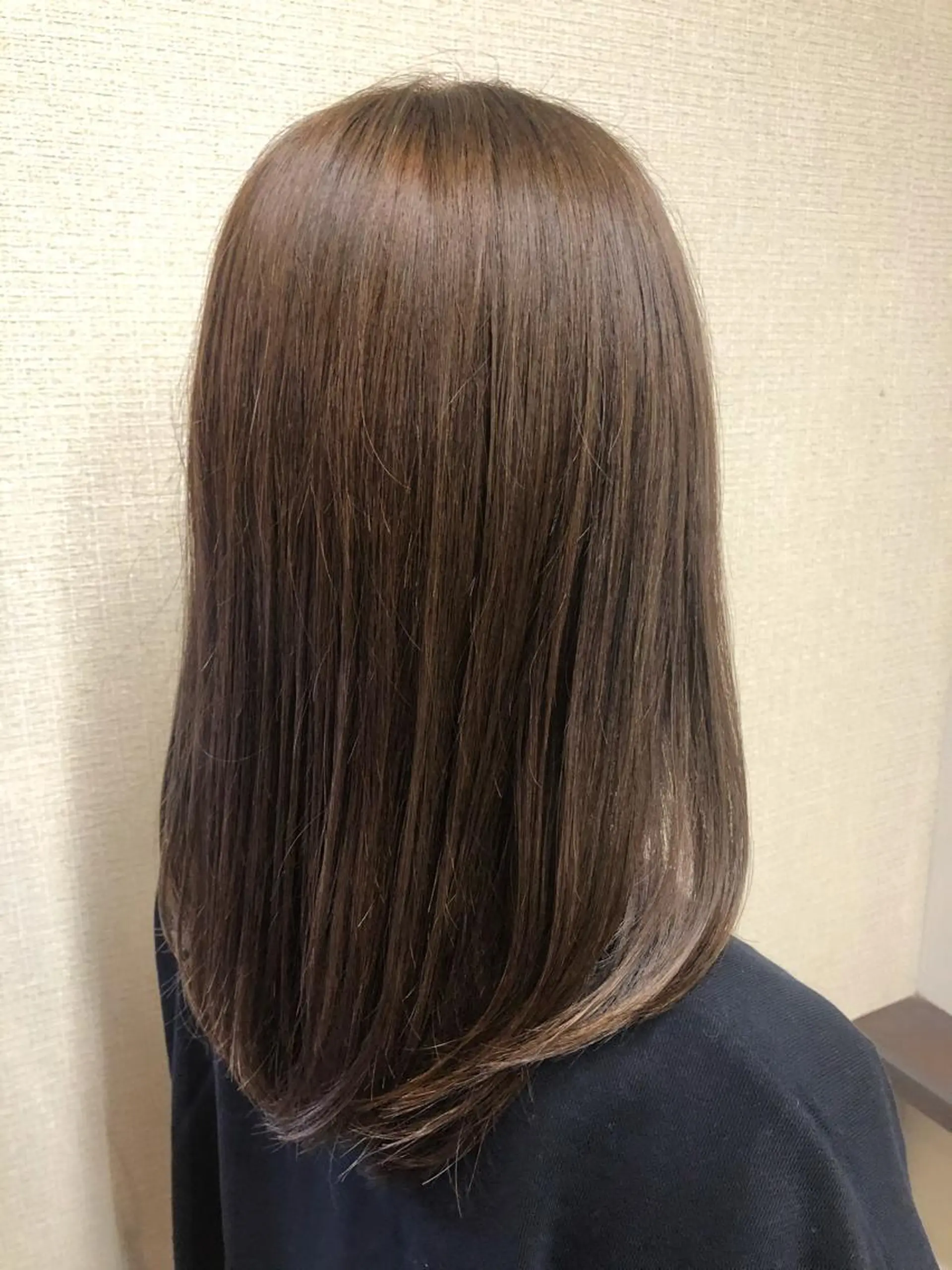 カラー 山本 純平のヘアスタイル