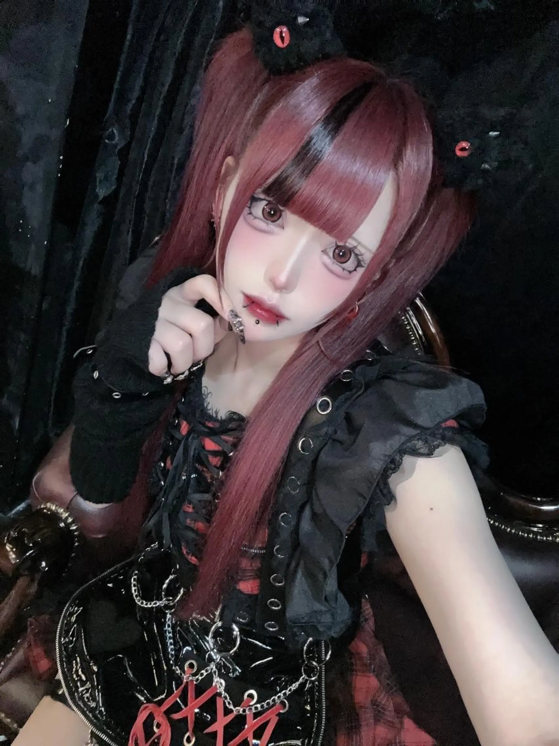 ロング カラー シールエクステ ブリーチ ハイトーンカラー エクステ レイヤーカット ホワイト&レイヤーカ ットエクステ長畠俊輔のヘアスタイル