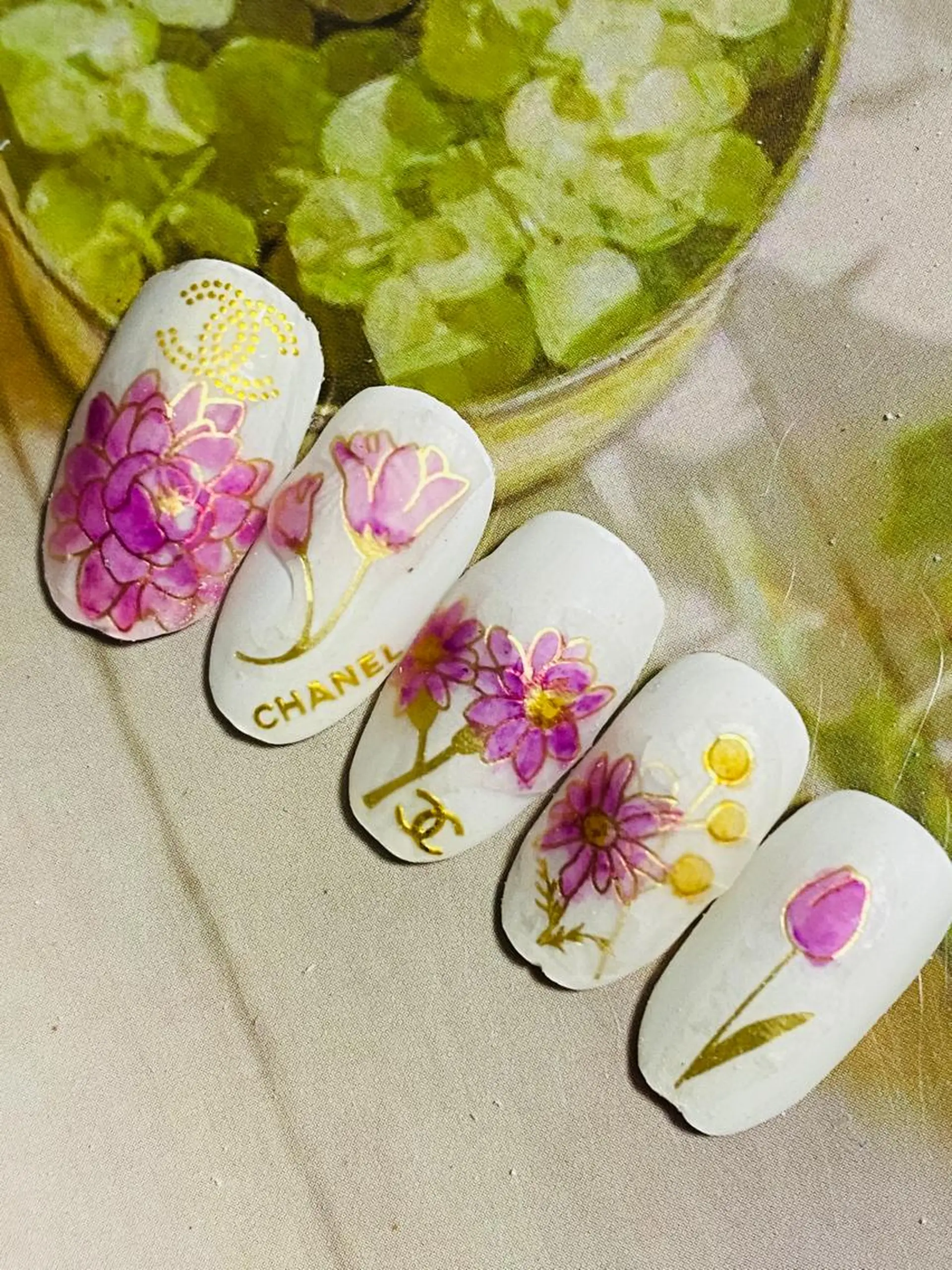 ネイル フラワーネイル 自宅ネイルサロン ♦️nuance♦️のネイルデザイン