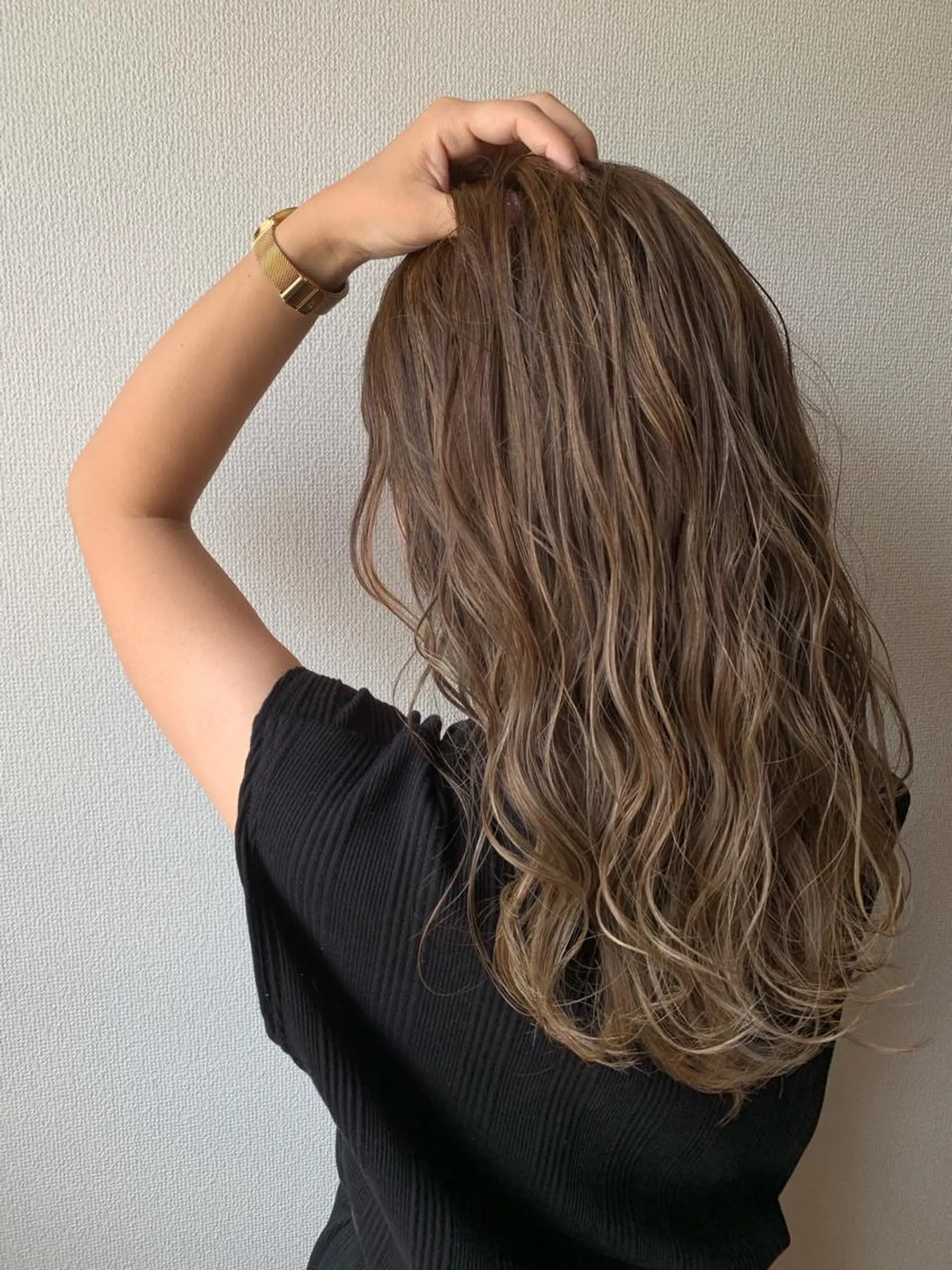 ロング カラー ベージュカラー フォギーベージュ ハイライトカラー ハイライト Roid 代表✨HIROのヘアスタイル