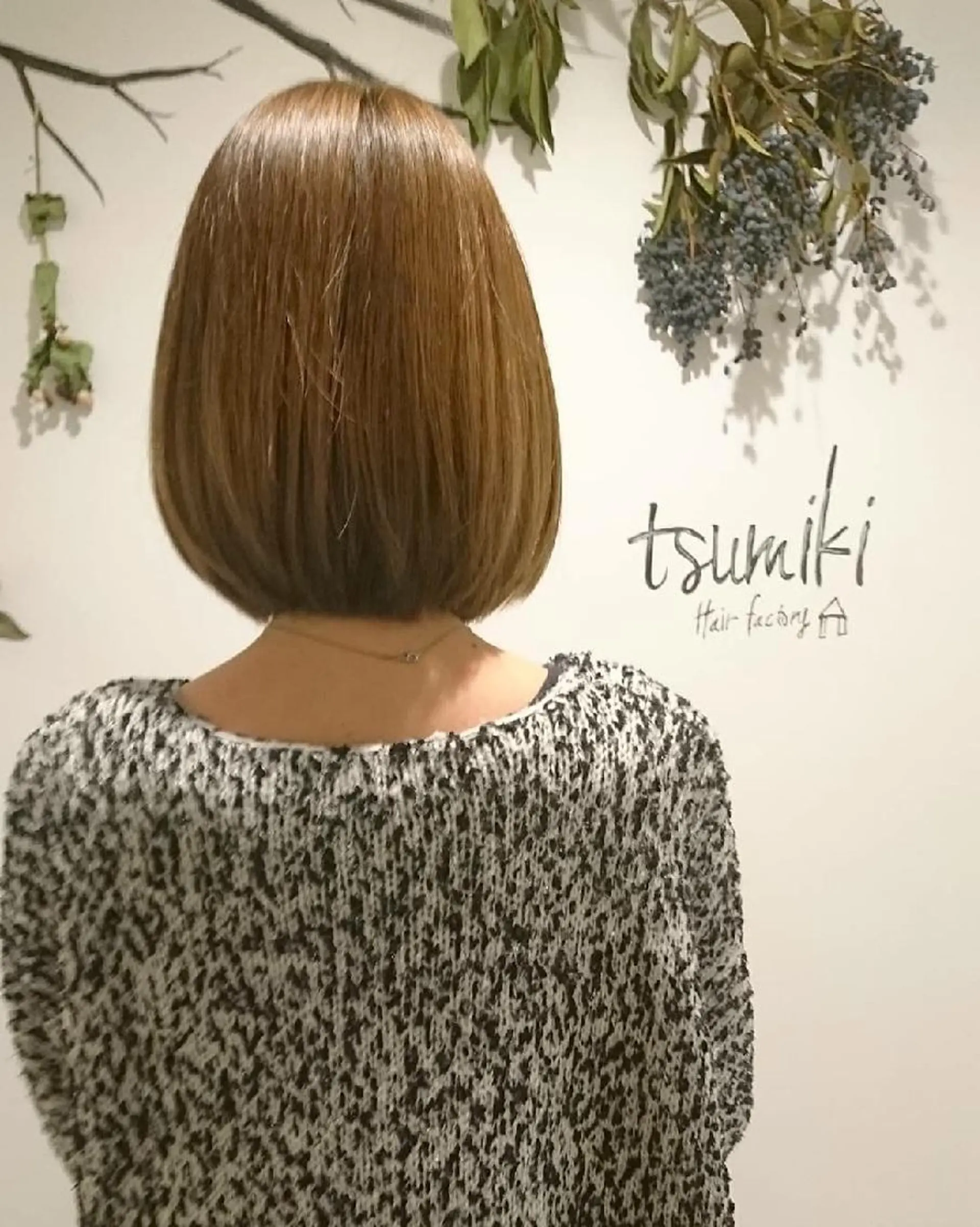 ショート カラー アッシュ ベージュカラー ボブ カット ヘアカラー AKAMEE 表参道所属・✨360°褒められ ヘア✨️井上雄輝のヘアスタイル