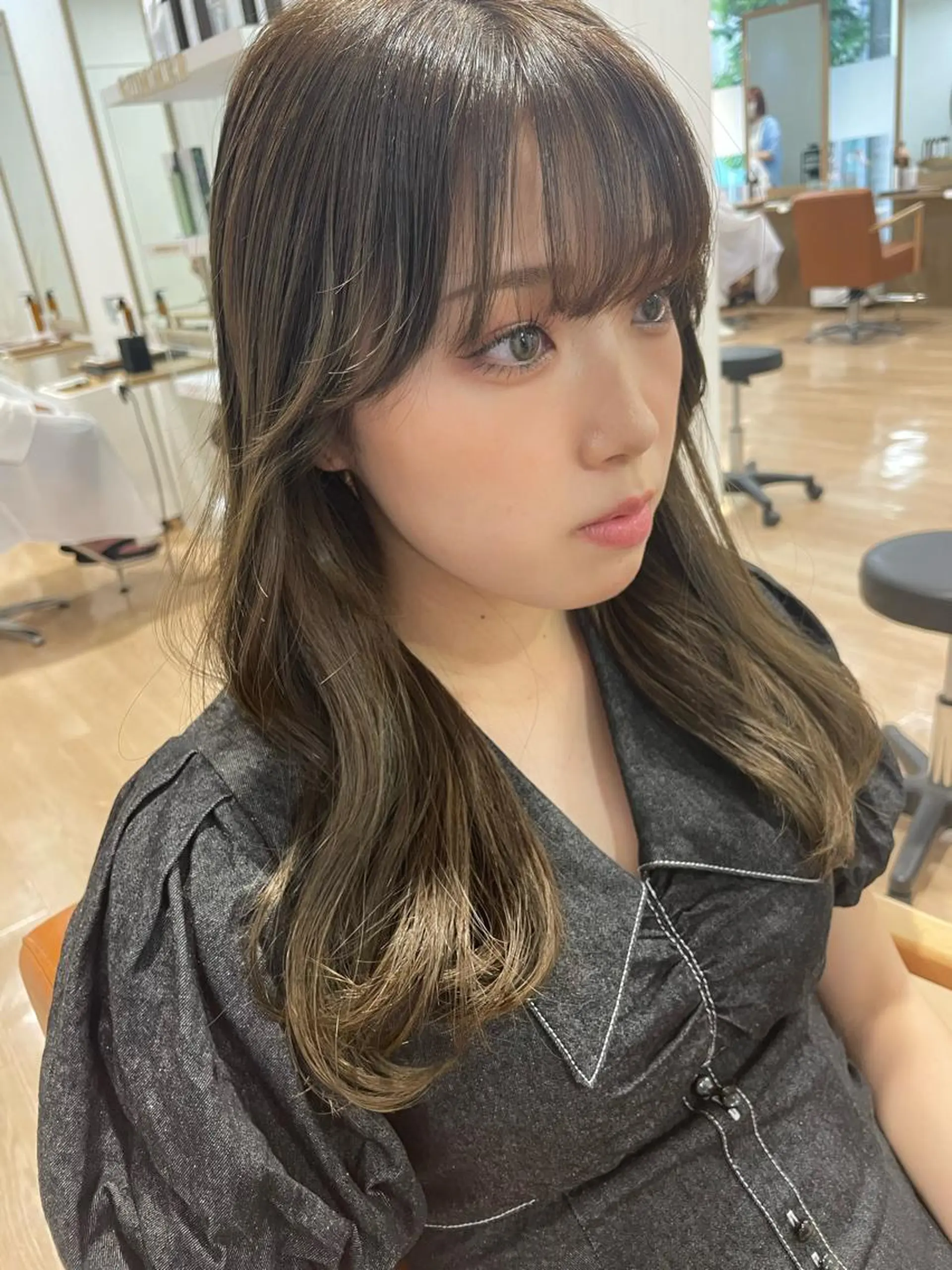 カラー nia所属・柔らかブラウン/栄/ tomitaのヘアスタイル