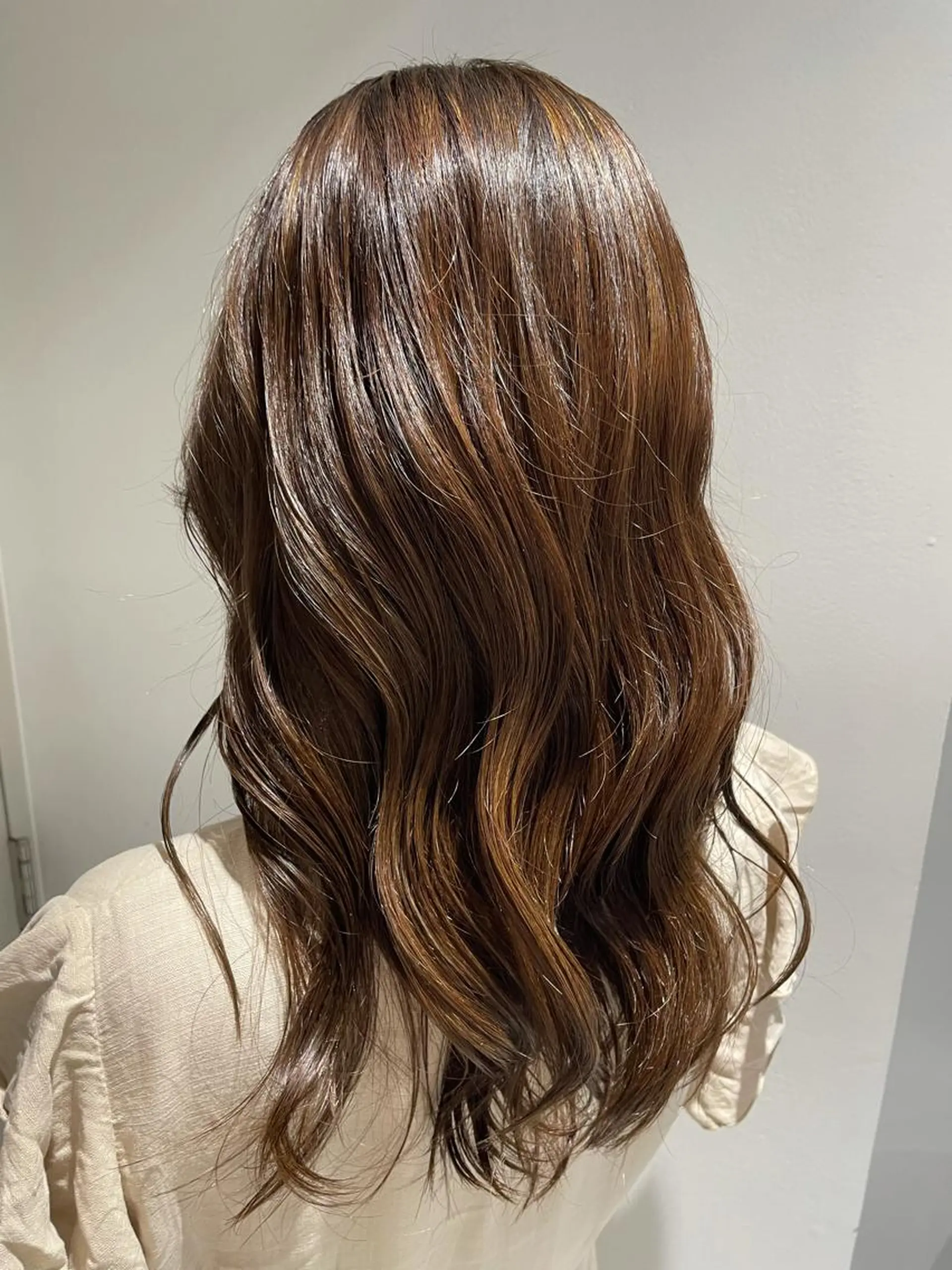 ロング カラー パーマ 美髪矯正/ハイトーン 🪸🩰ヒナコのヘアスタイル