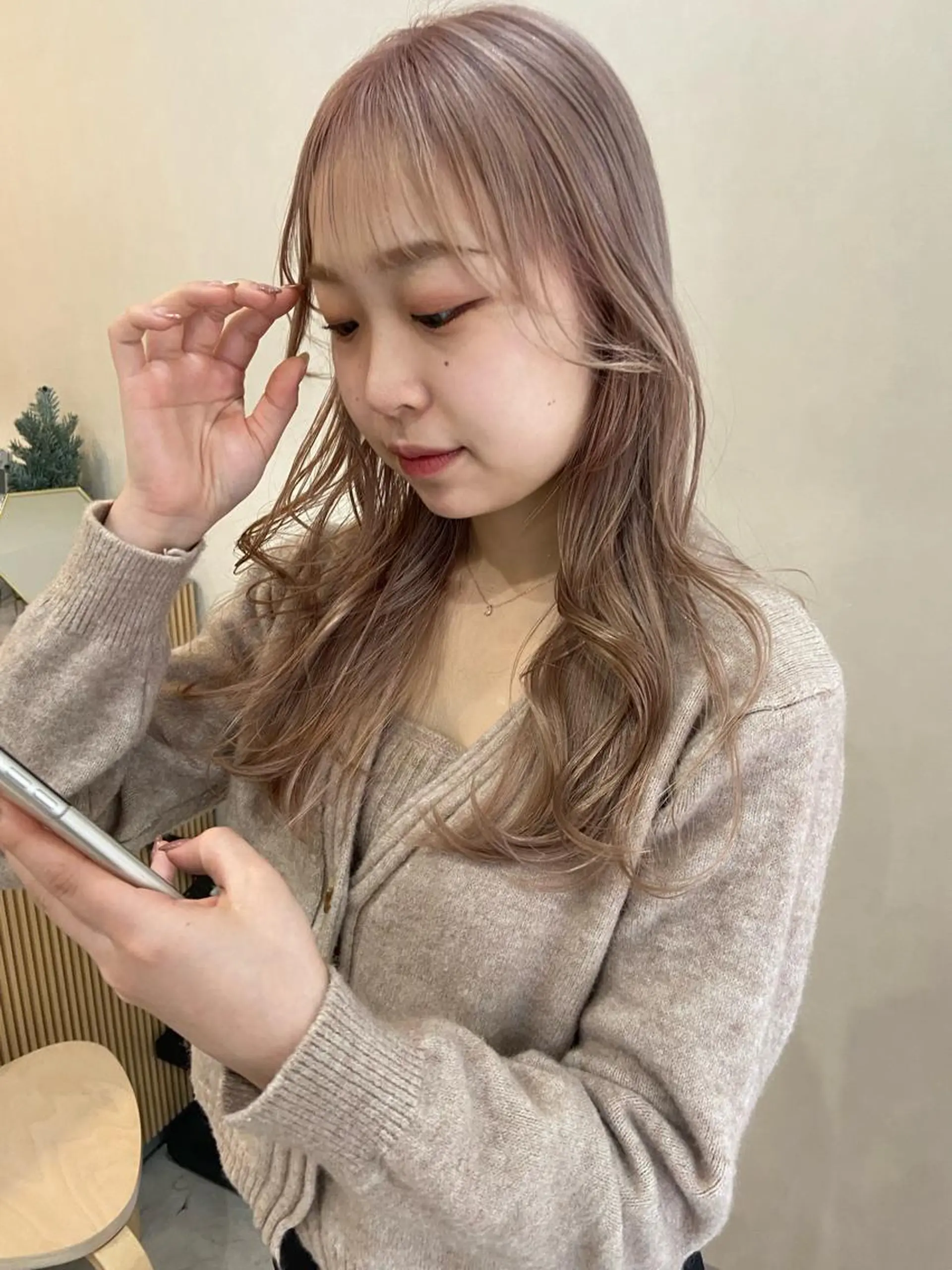 ロング カラー ヘアアレンジ ベージュカラー 透明感カラー ピンクカラー シアーベージュ カット ヘアカラー トリートメント ボブ/透明感カラー 🧸YUI❤️のヘアスタイル