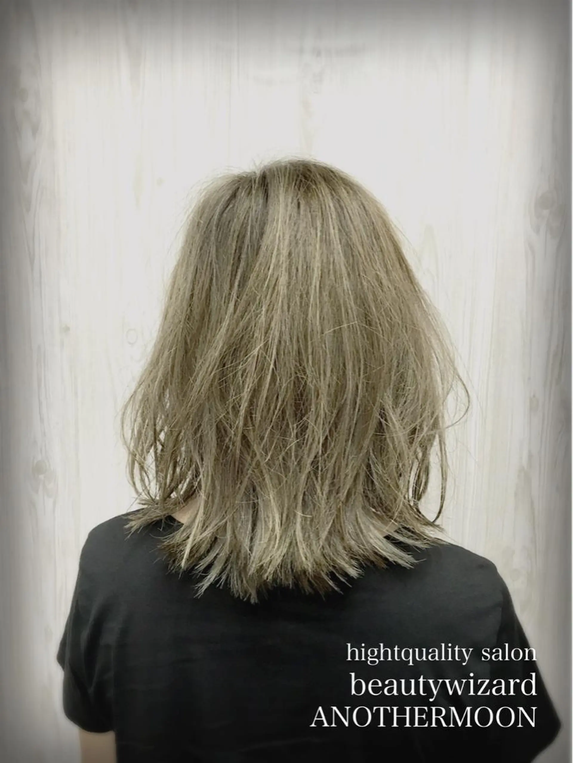 ミディアム アッシュ アッシュグレー 大島 智志のヘアスタイル