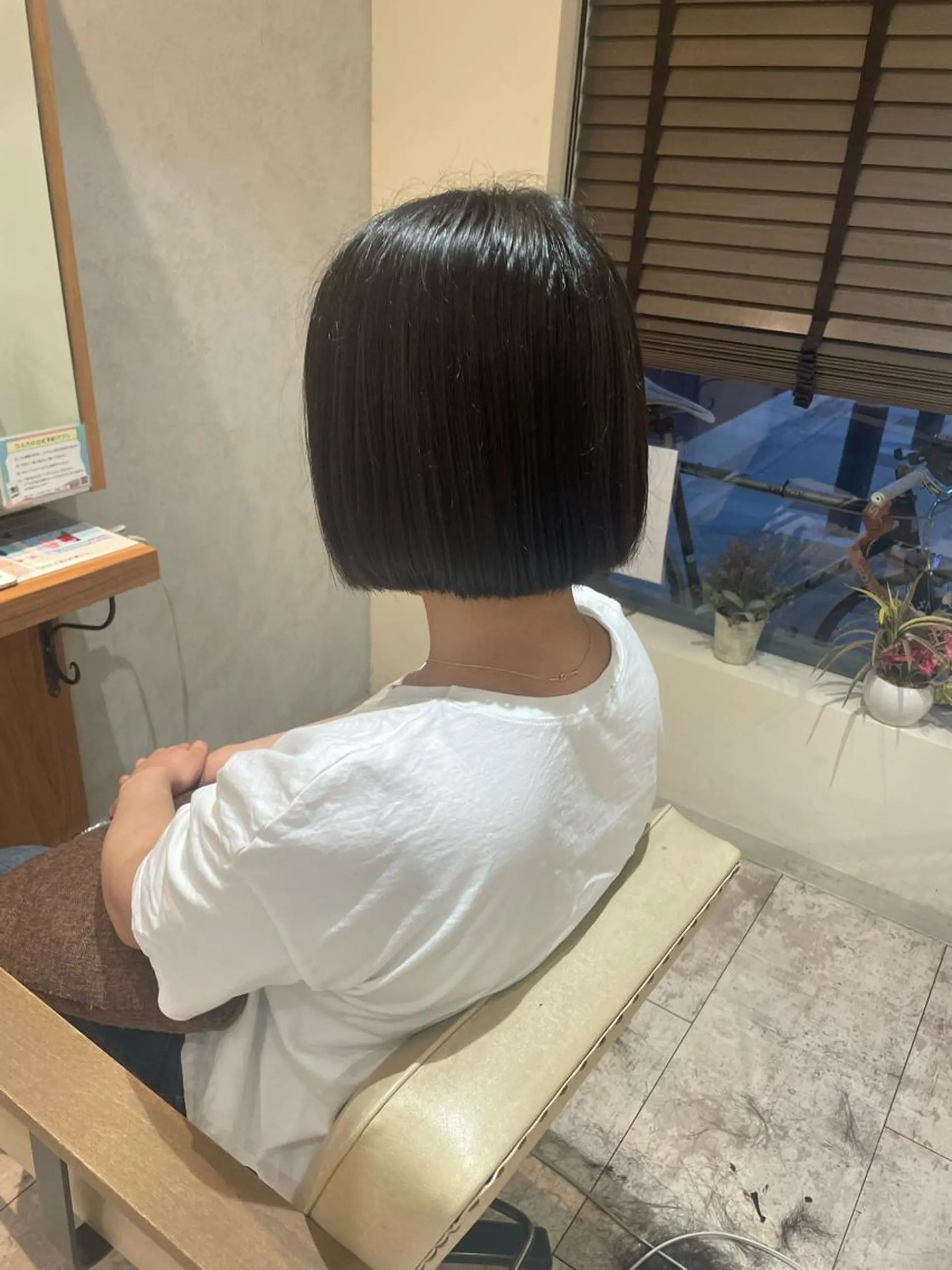 ミディアム 小川 夏生のヘアスタイル