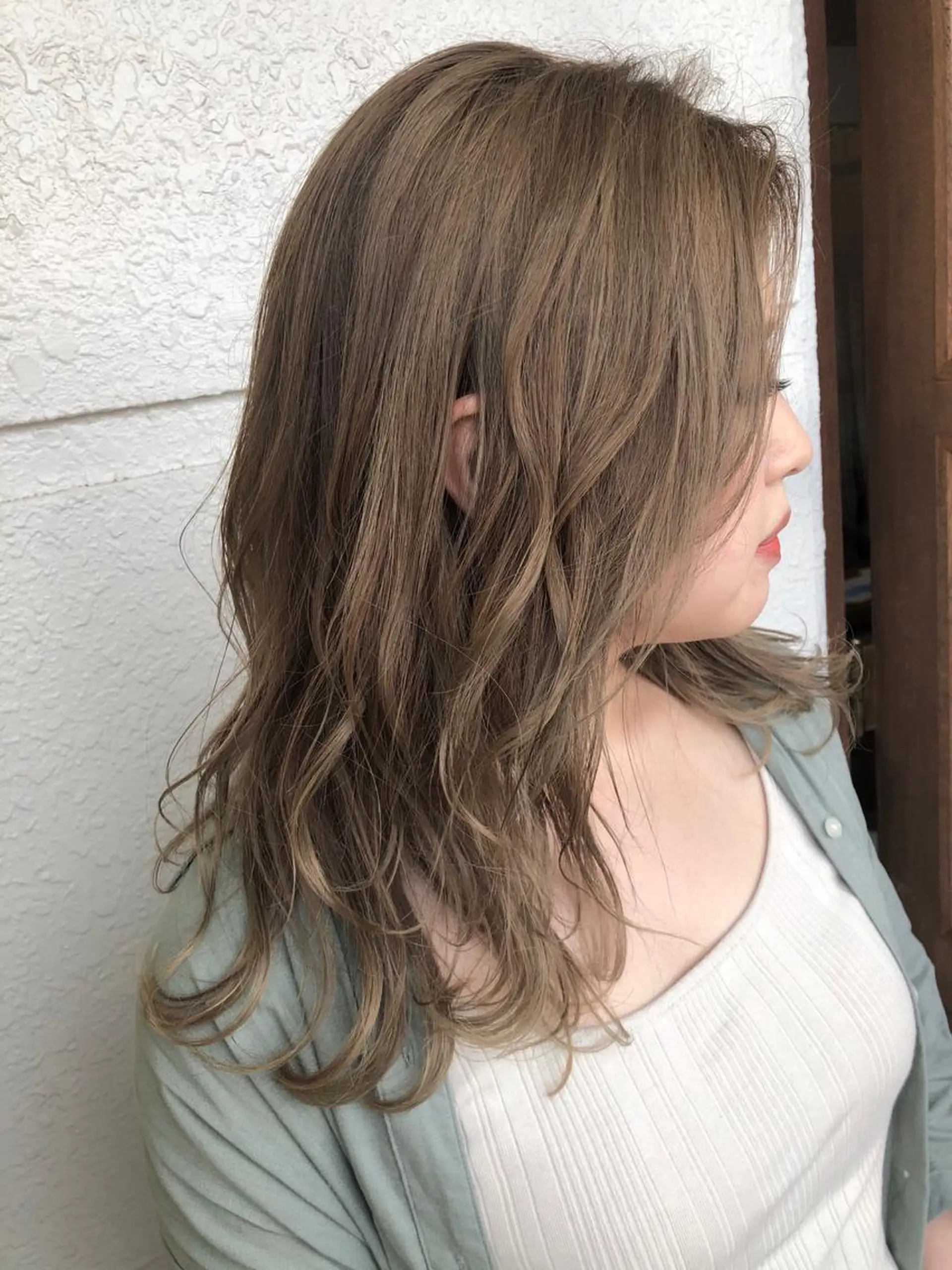 ミディアム カラー ヘアカラー レイヤーカット匠 イソザキノリユキのヘアスタイル