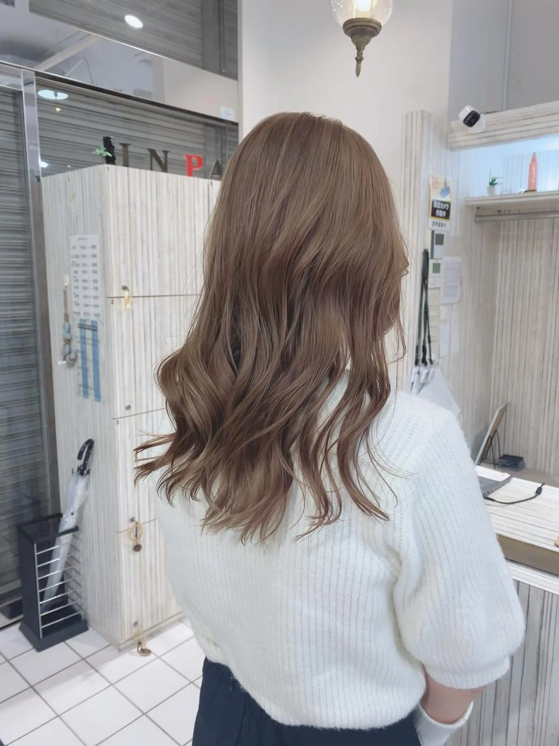ロング カラー グレージュ ミルクティーグレージュ ヘアカラー ヘアフラッグ西葛西店所属・デザインカラー⭐️ Yamauchiのヘアスタイル