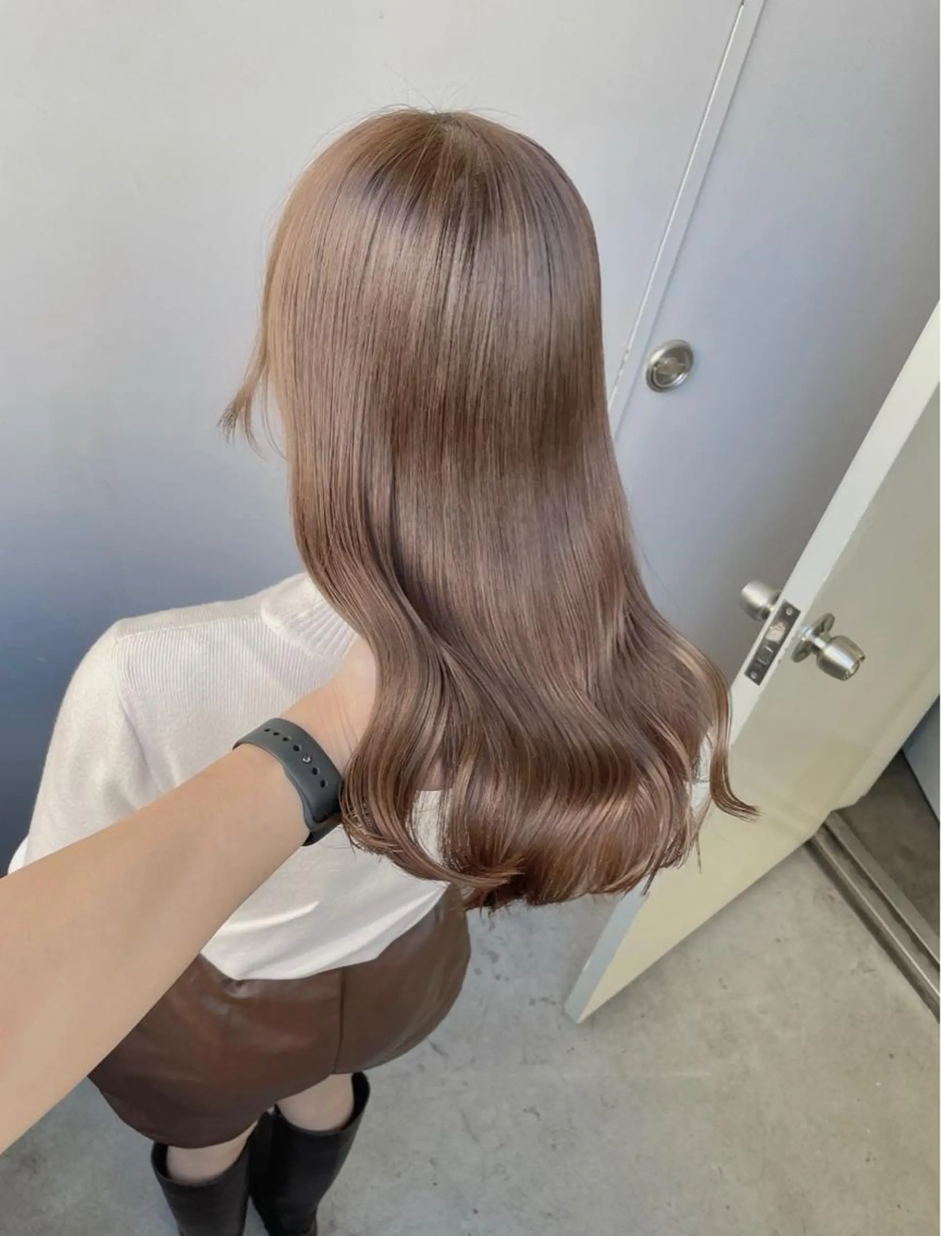 ロング カラー カット ヘアカラー トリートメント ヘッドスパ ヘアセット ベージュカラー💖 やすひろのヘアスタイル