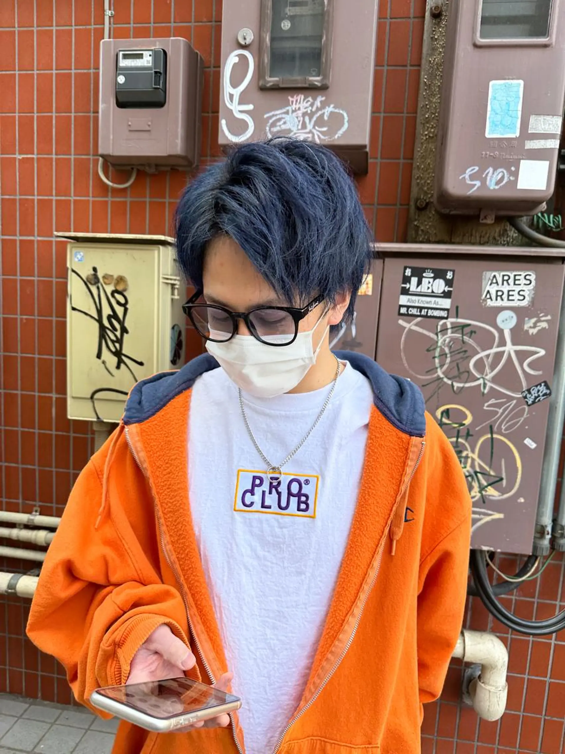 ショート カラー メンズ ヘアカラー 🎖️似合わせメンズ パーマ🎖️カネキのヘアスタイル