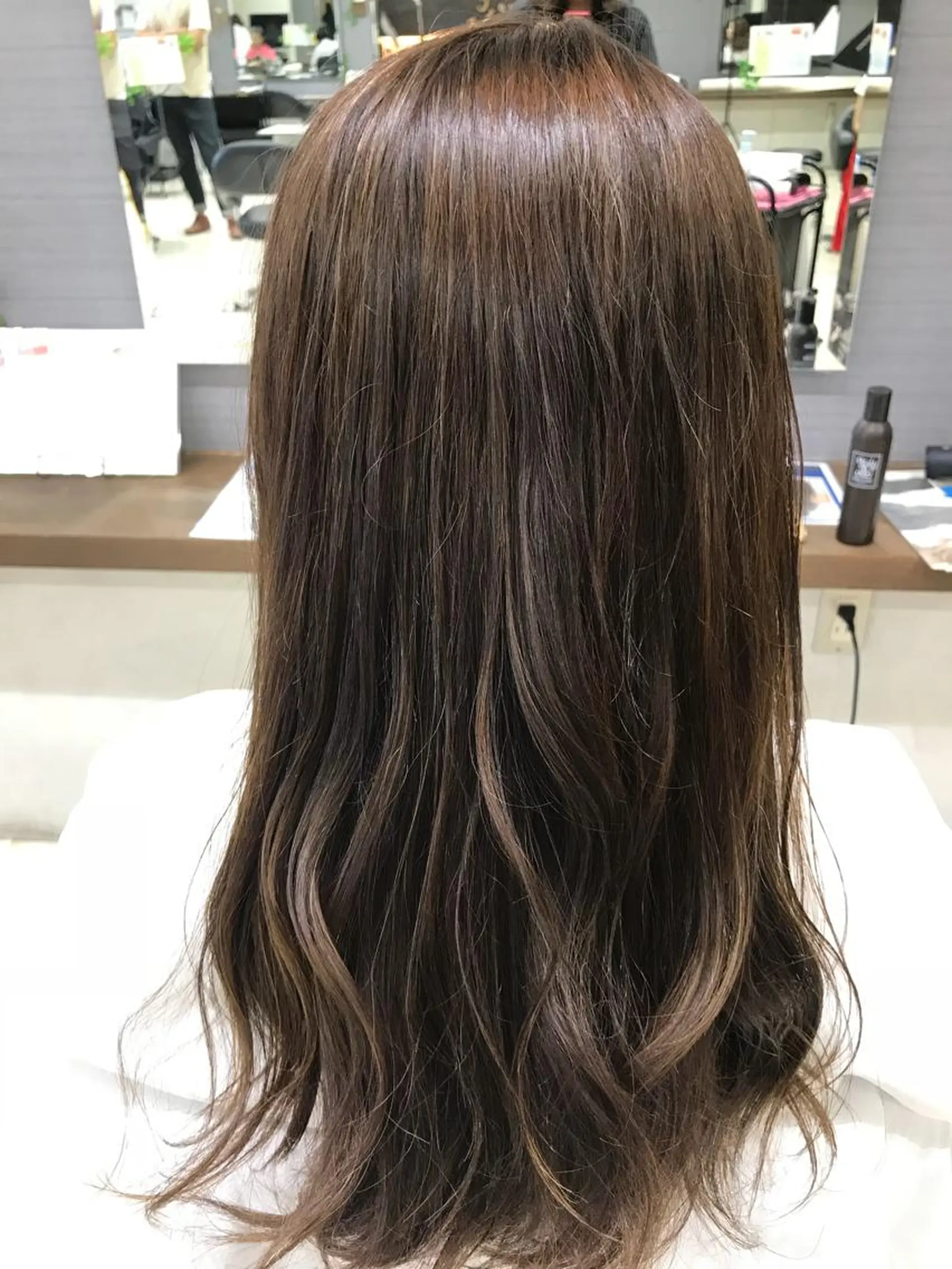 セミロング Adachi Fujikoのヘアスタイル