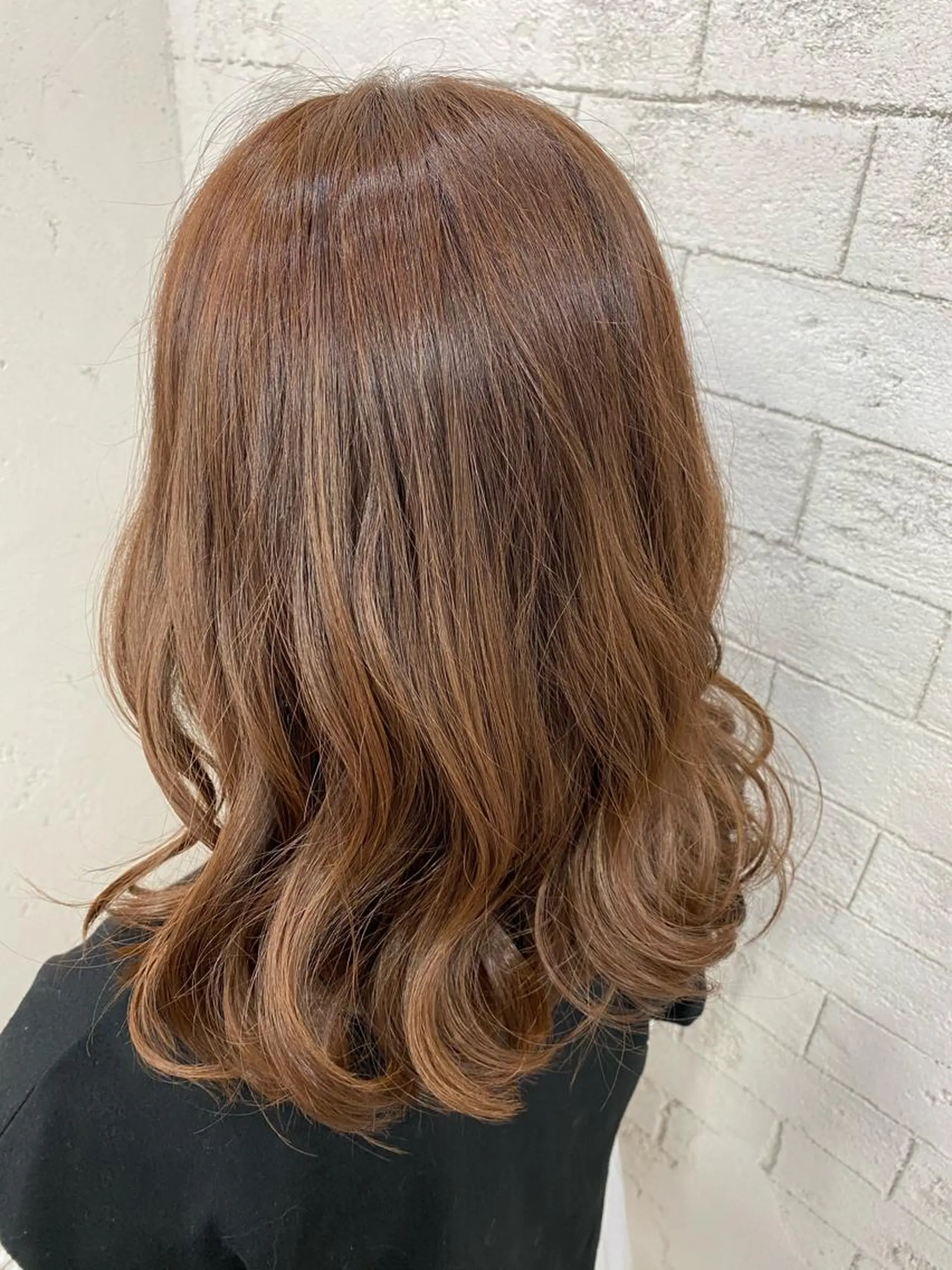 ミディアム オレンジブラウン ホワイト/店長/カラ ー講師/錦糸町/岩崎のヘアスタイル