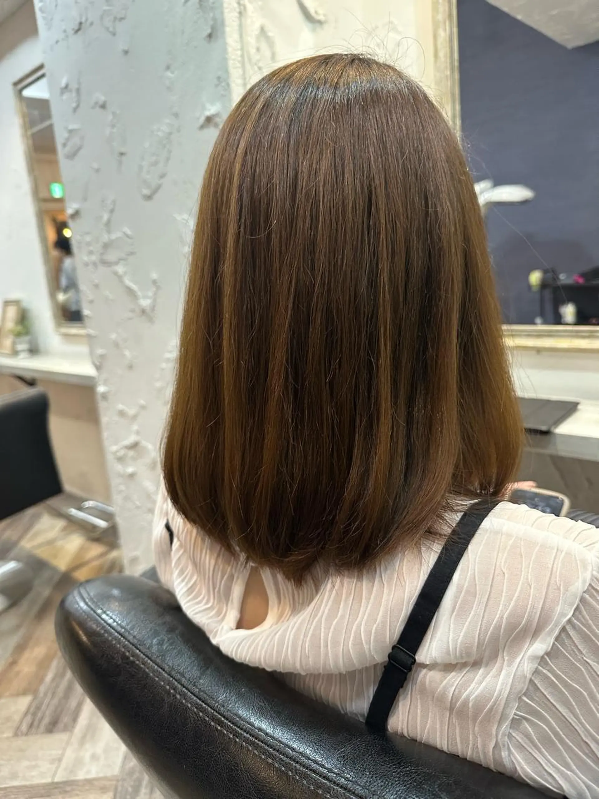 セミロング カラー カット ヘアカラー トリートメント 庭山 理沙のヘアスタイル