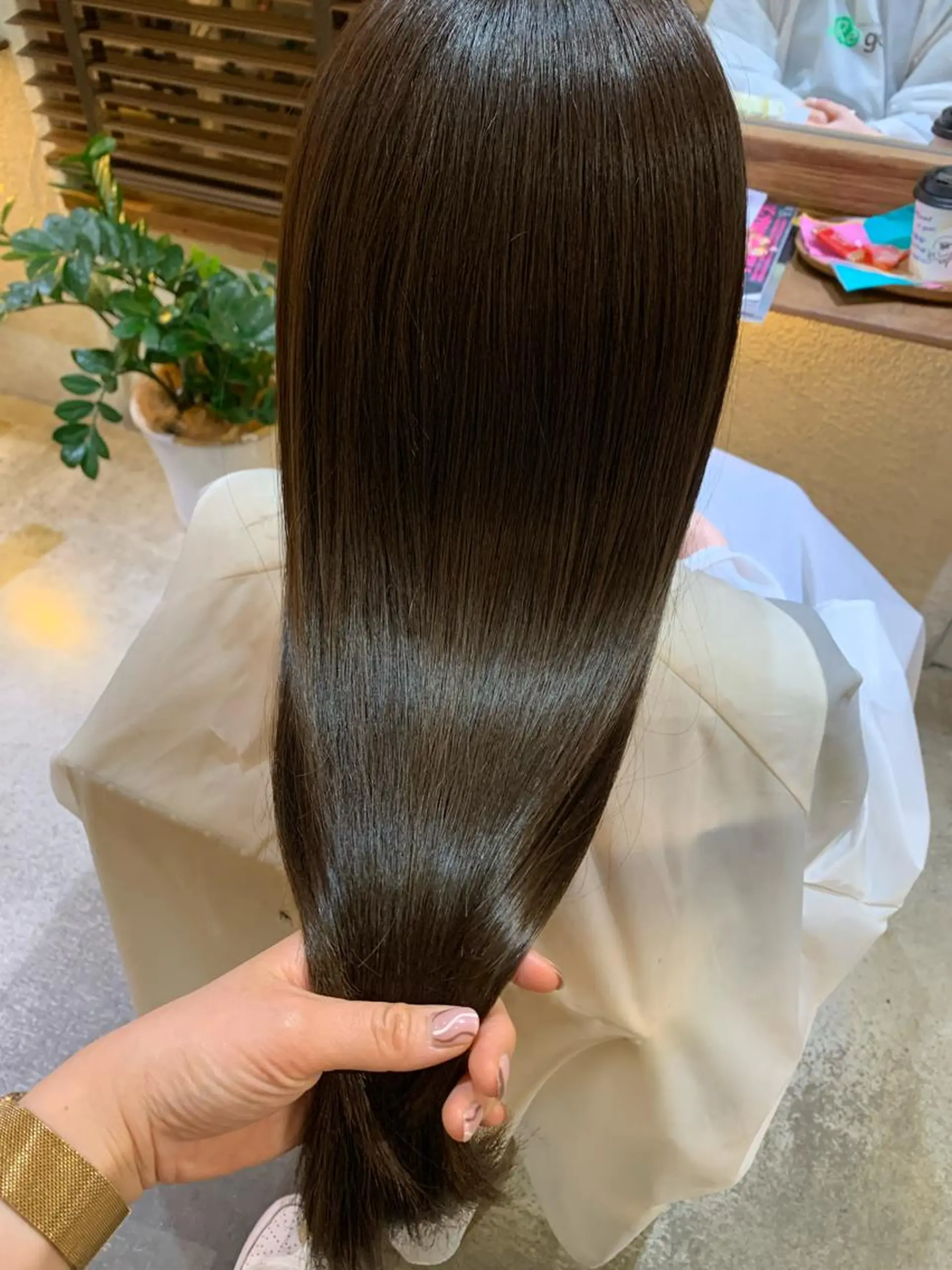 ロング カラー トリートメント ヘッドスパ putri 川邉 優花のヘアスタイル