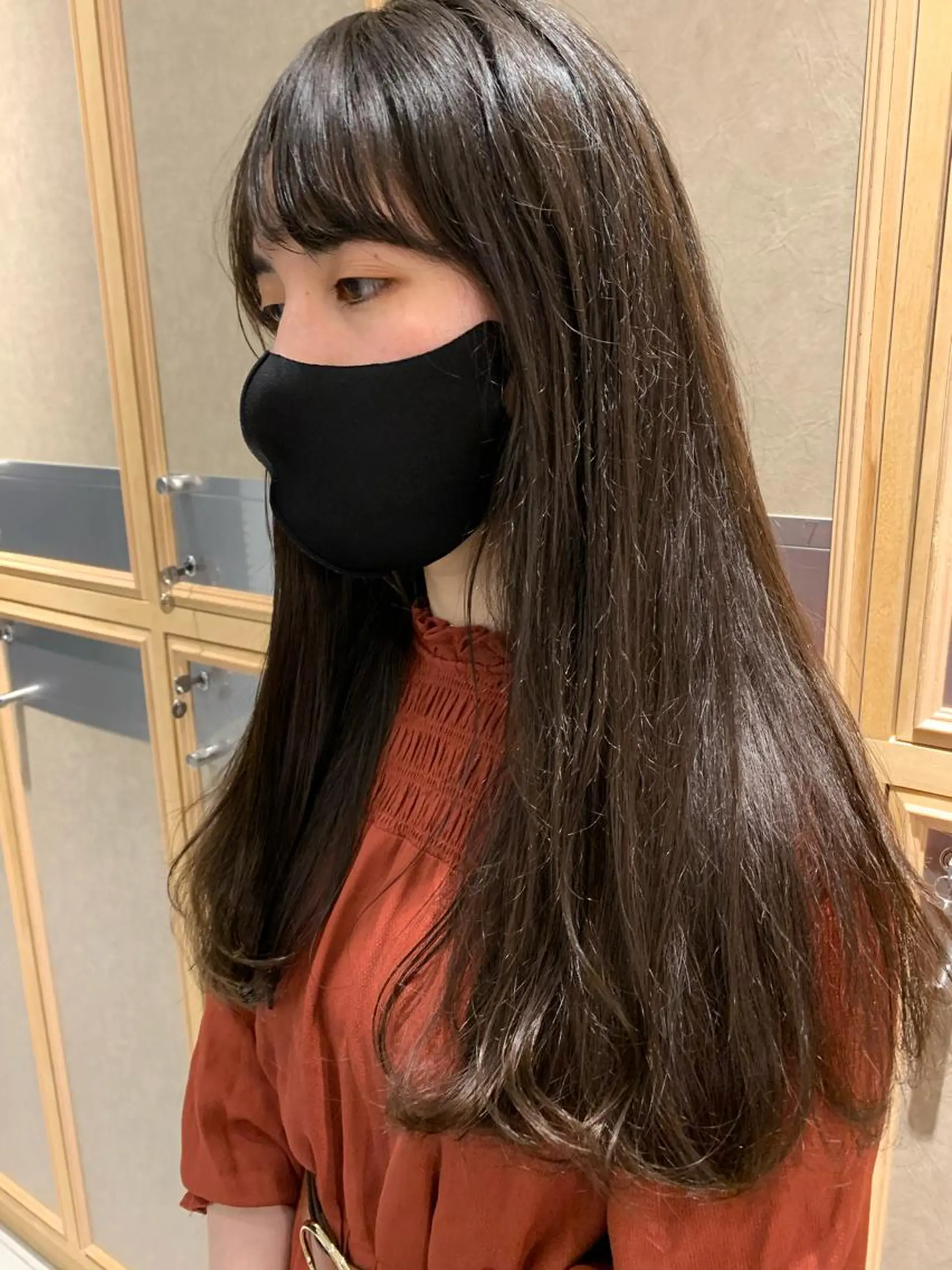 セミロング カラー TENELE所属・チバ タクミのヘアスタイル