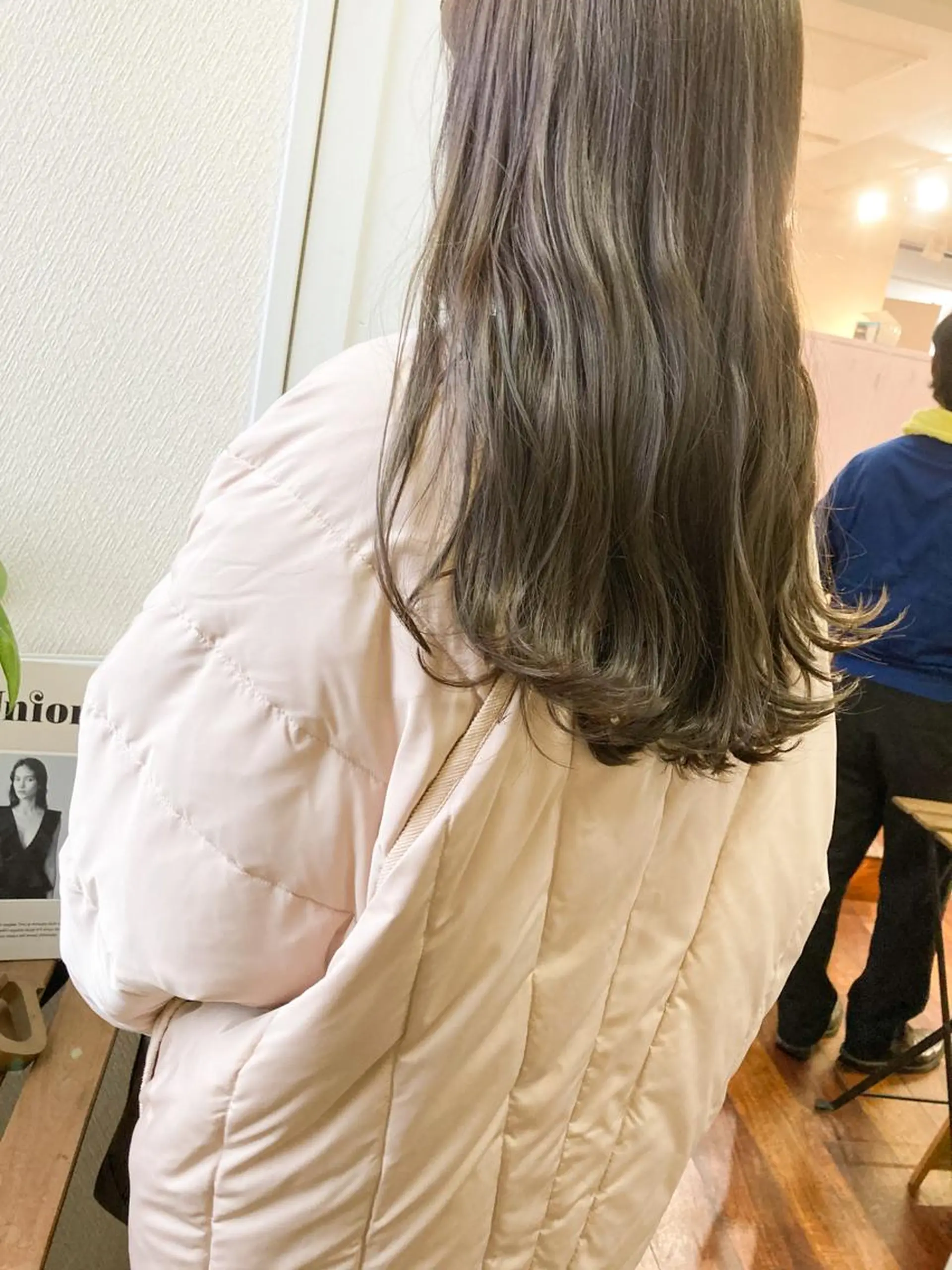 ロング カラー アッシュ アッシュグレー アッシュグレージュ ブリーチ 透明感カラー 小木曽智美 /ボブ/ショートのヘアスタイル