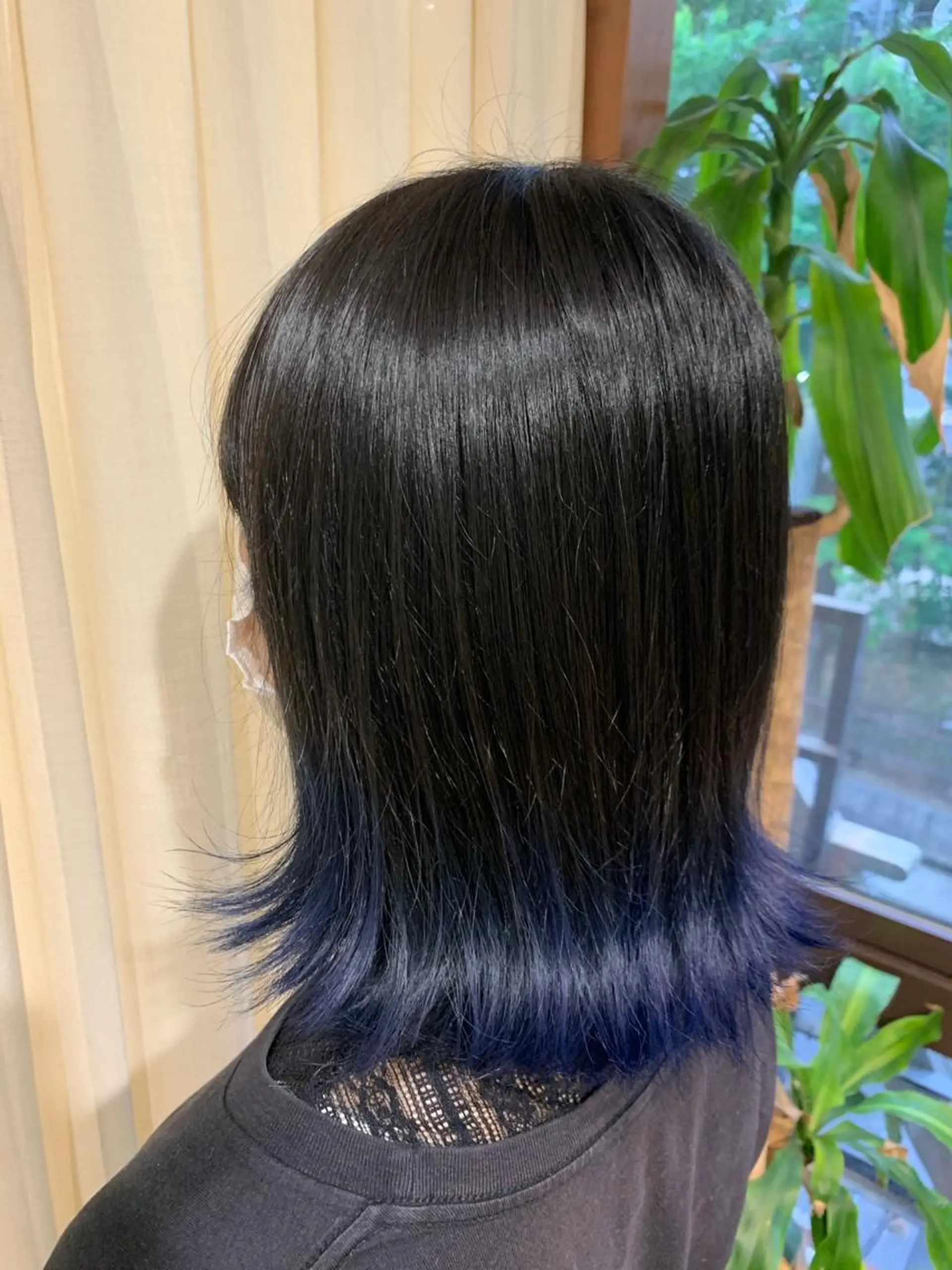 ミディアム カラー ブリーチ ブルーカラー グラデーションカラー ヘアカラー トリートメント 💓シールエクステ ルミエールのヘアスタイル