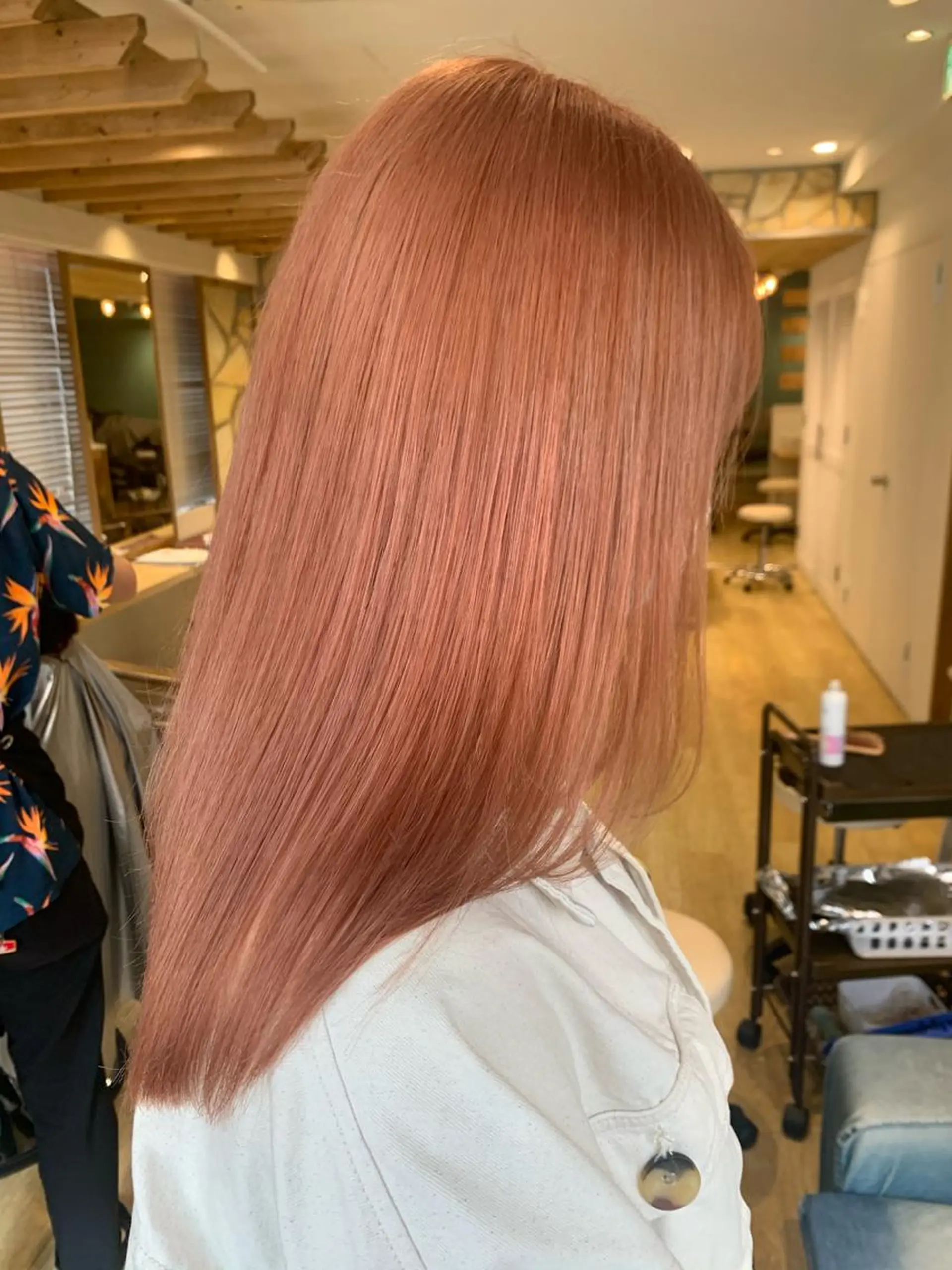 セミロング 渋谷ハイトーン/ デザインカラー阿部のヘアスタイル