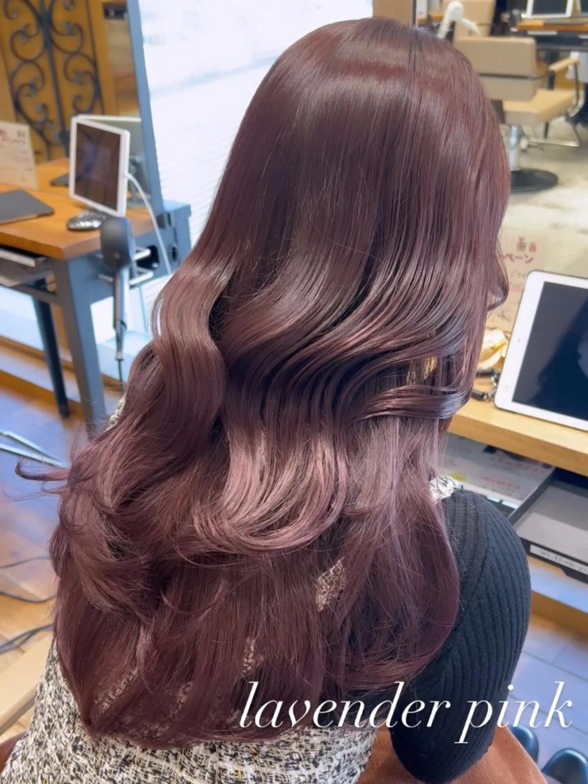 セミロング カラー ヘアアレンジ ラベンダーカラー ラベンダーピンク ピンクカラー 韓国風ヘア 似合わせカット 日本一の小顔カット/ ボブ/顔周り/韓国のヘアスタイル