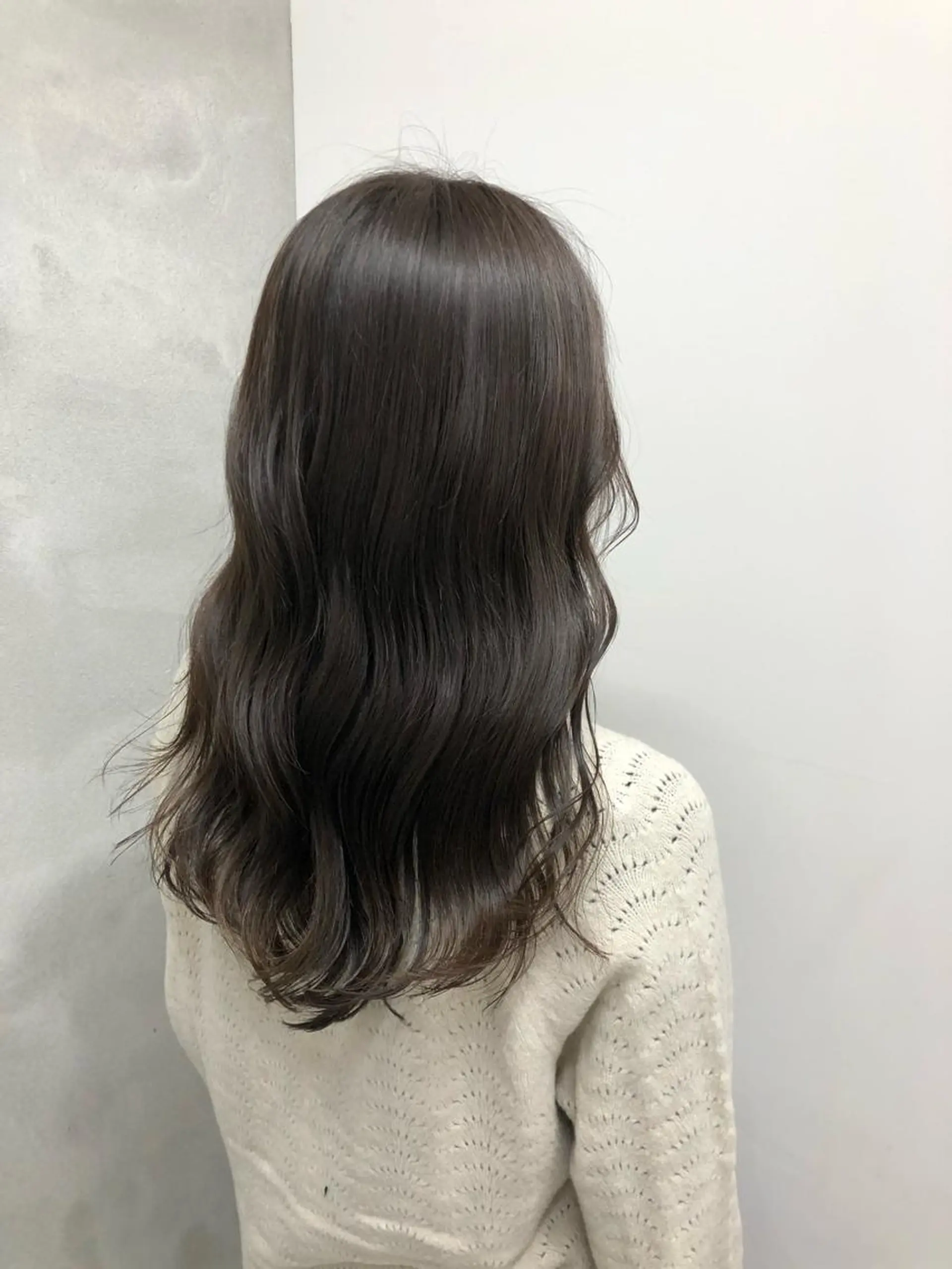 セミロング ヘアカラー トリートメント 山本 佳奈のヘアスタイル