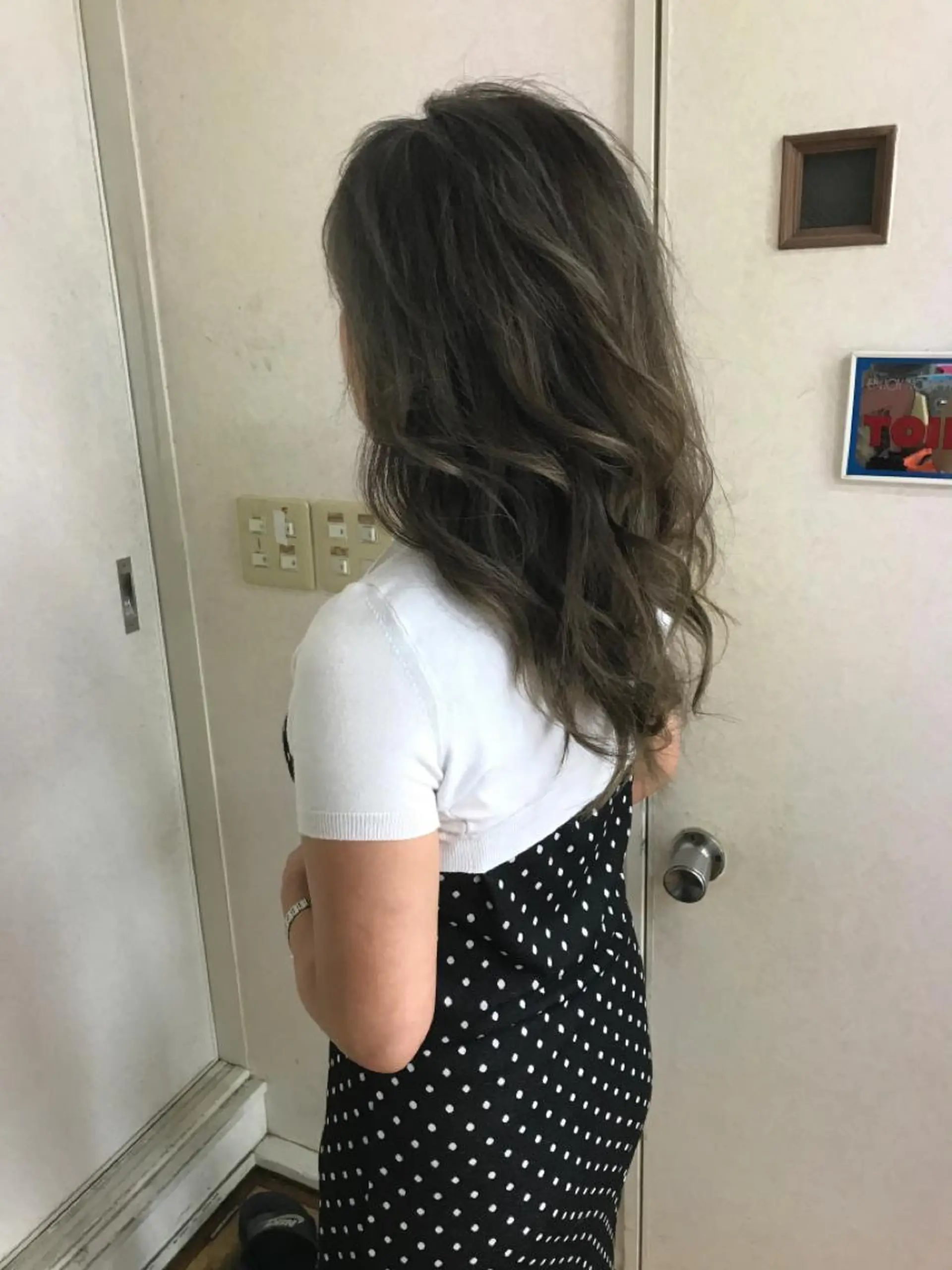 ロング カラー パーマ バレイヤージュ グラデーションカラー ハイライトカラー 外国人風カラー ハイライト カット ヘアカラー BOB所属・三輪 太一のヘアスタイル