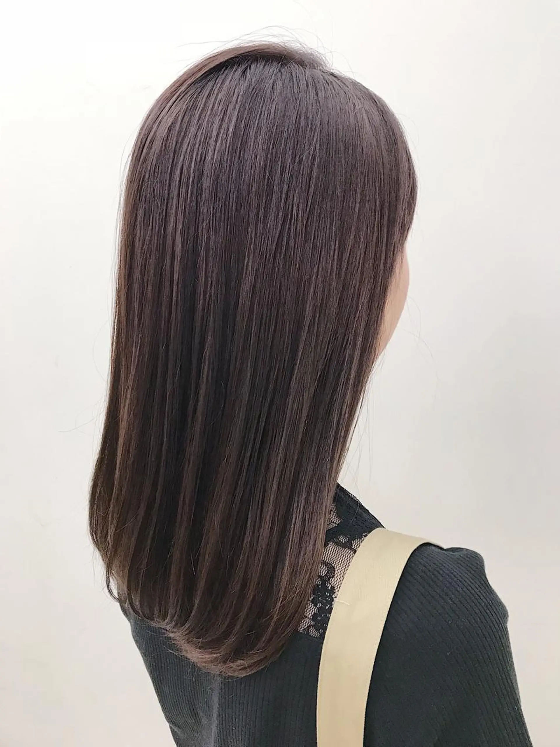 セミロング カラー カット ヘアカラー ブリーチカラー/ 岩破瑞希のヘアスタイル