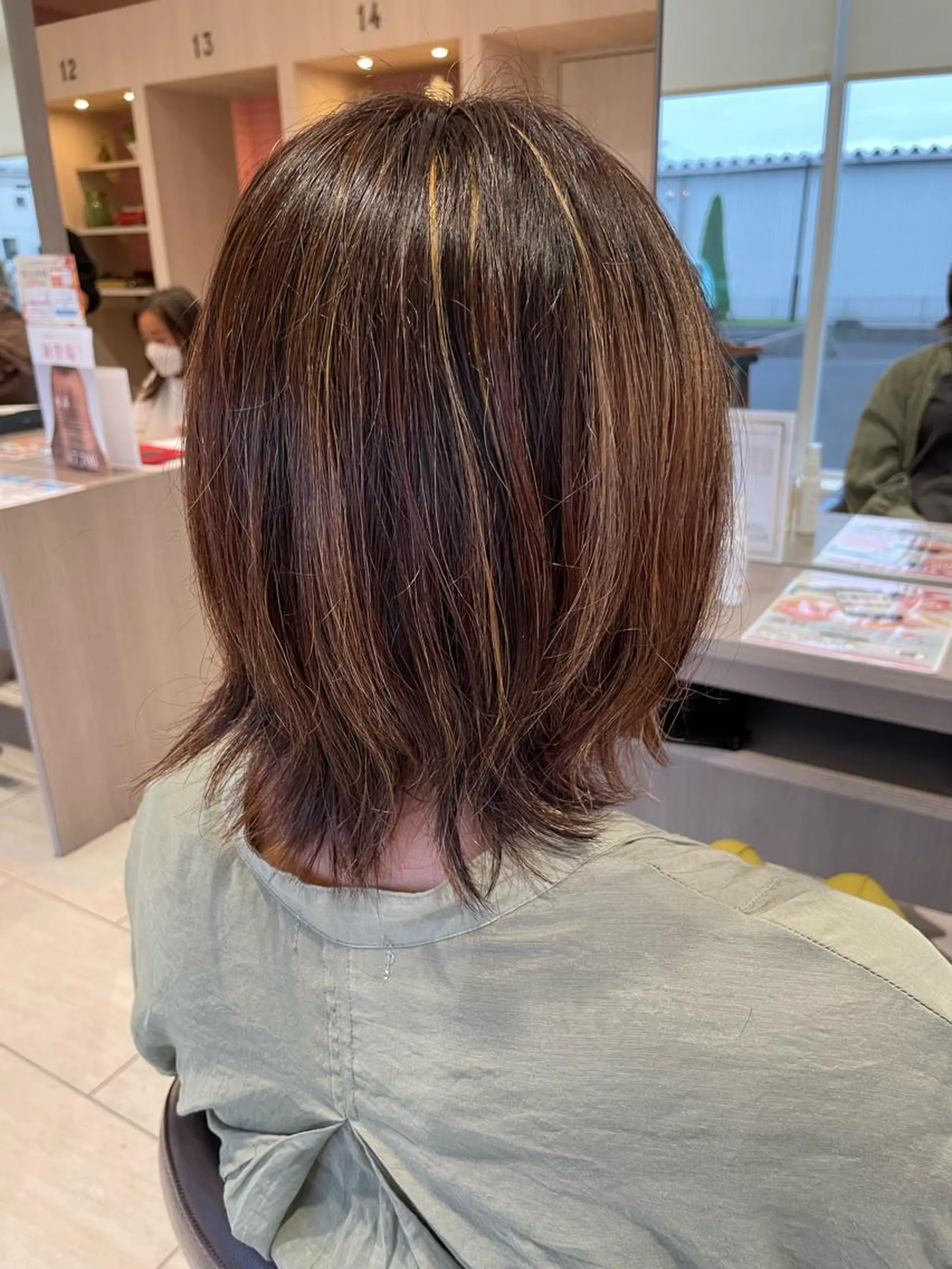 ミディアム カラー 平岡 成介のヘアスタイル