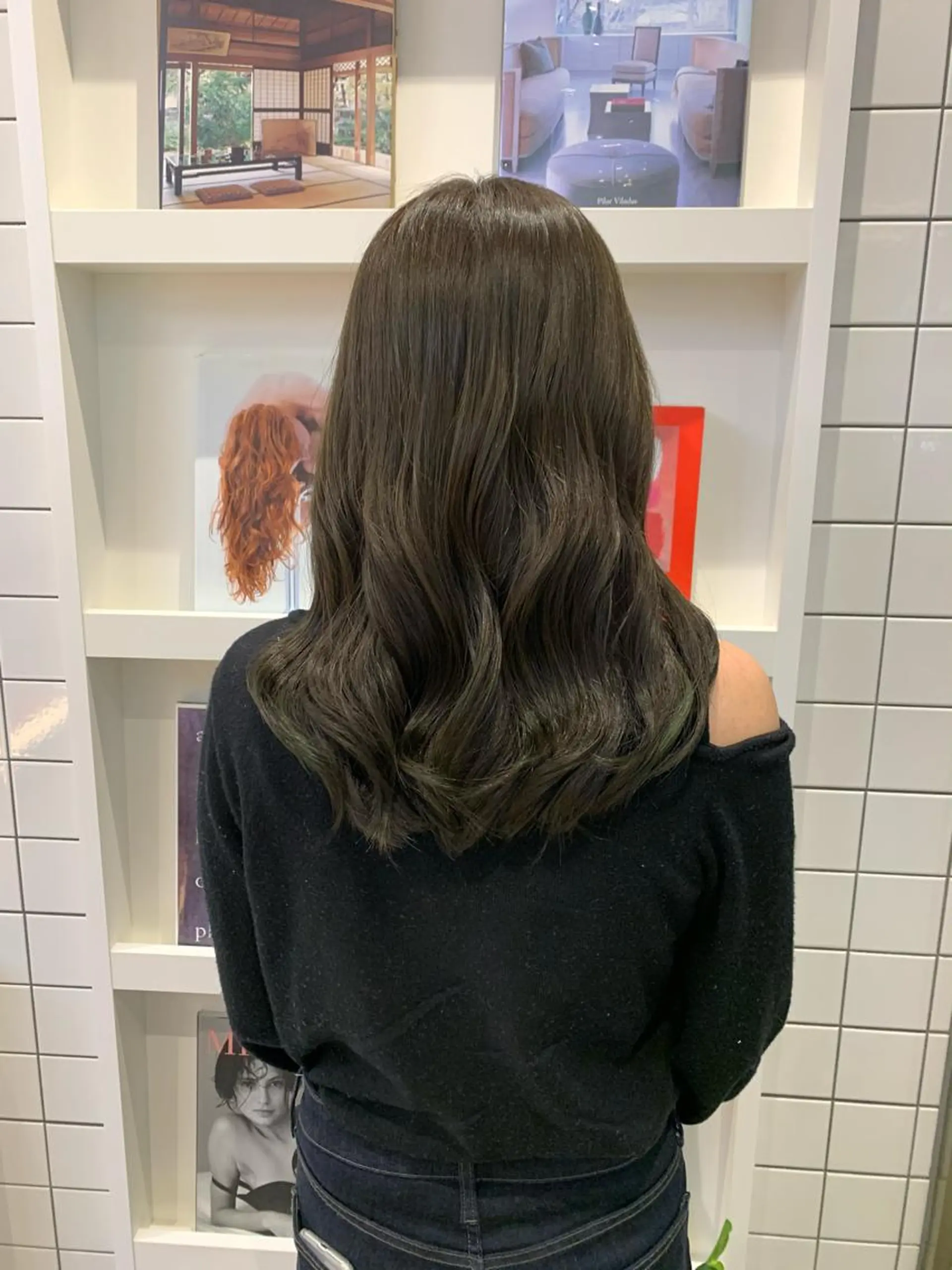 ミディアム みなもと ちはるのヘアスタイル