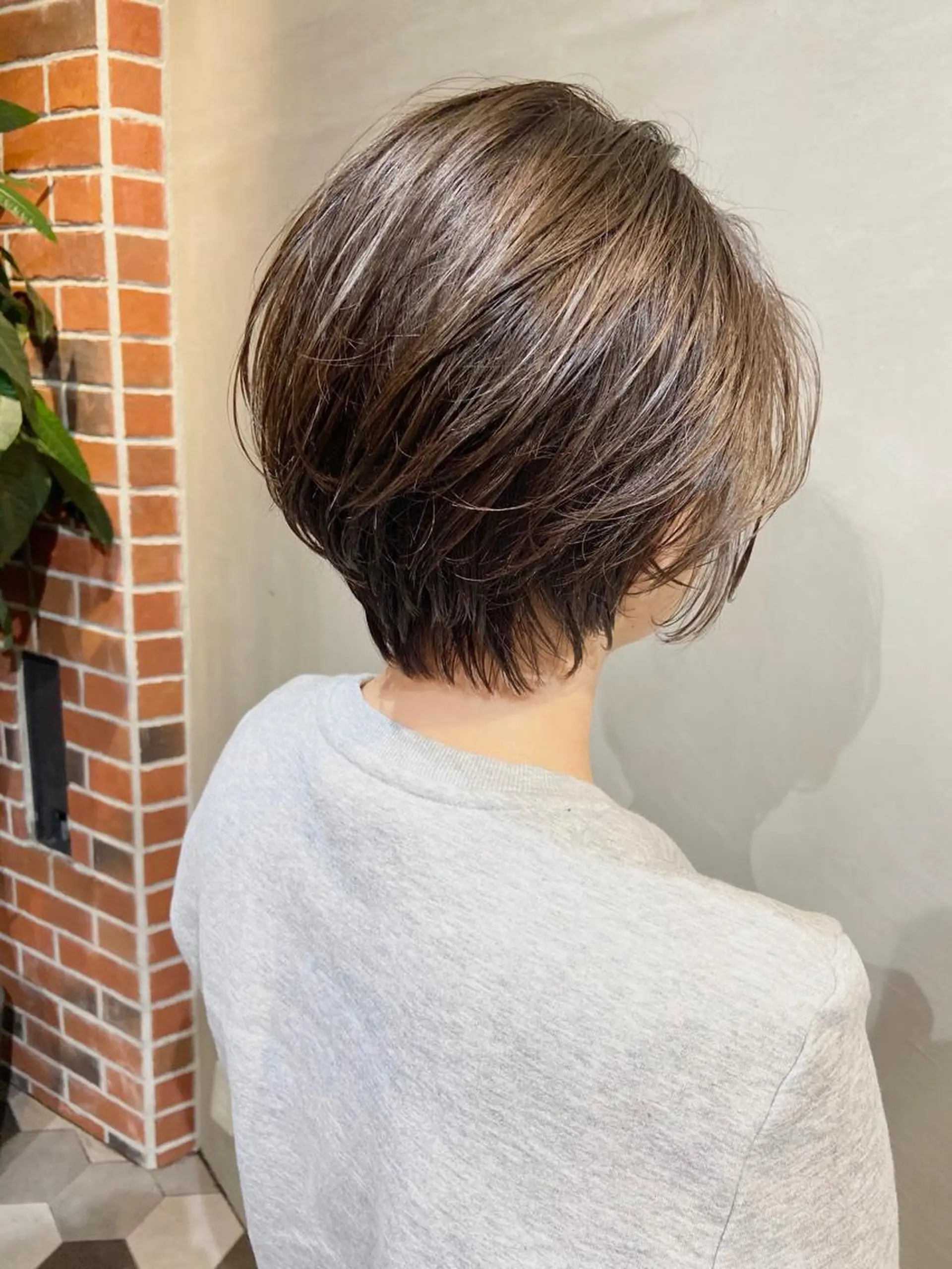 ショート カラー パーマ ヘアアレンジ ショートヘア 酸性縮毛矯正のプロ 杉山玲介のヘアスタイル