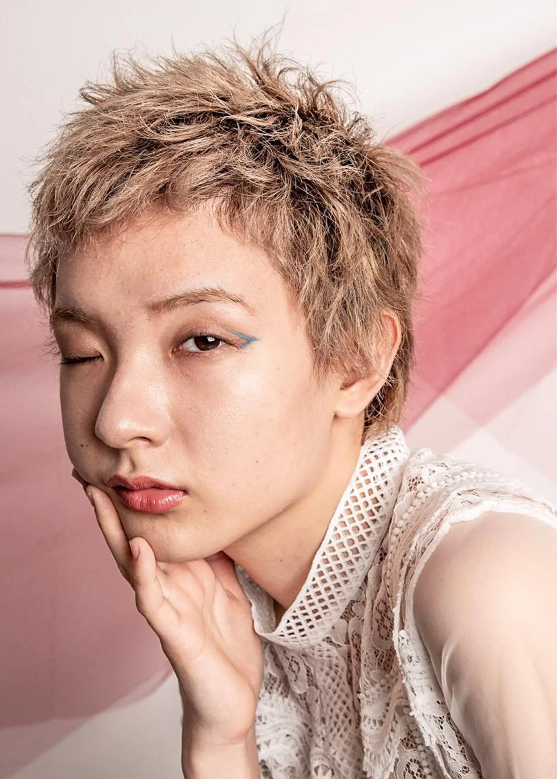 ショート カラー ベージュカラー ハイトーンカラー 🍑艶髪✖️暖色系 ✨momoka🍑のヘアスタイル