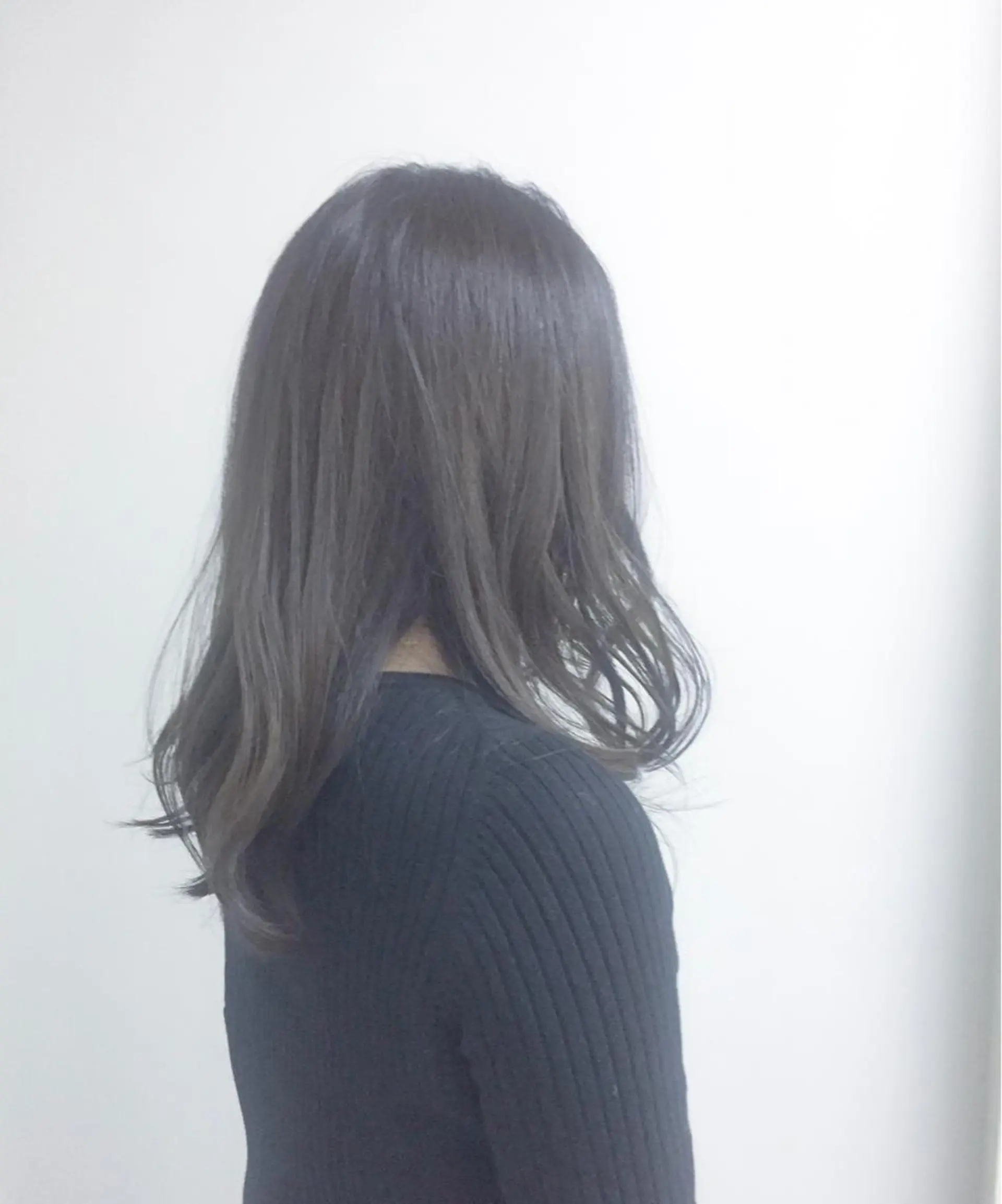 ロング カラー アッシュ アッシュグレー アッシュグレージュ グレージュ un所属・un 溝の口 伊豆本のマツエク・マツパデザイン
