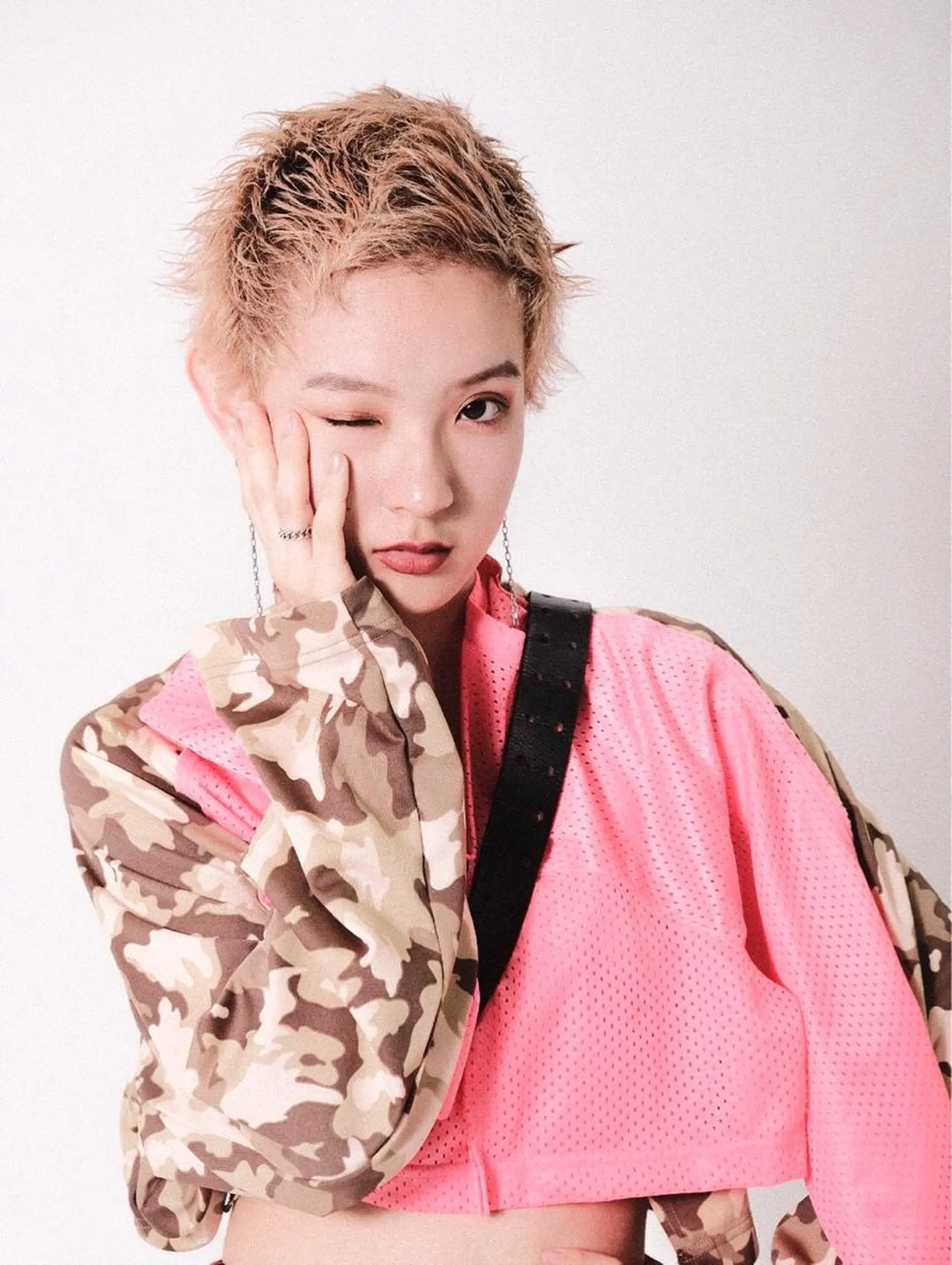 ショート カラー パーマ AUBE hair garden渋谷所属・✨ハイトーンカラー 🌈モテ髪のヘアスタイル