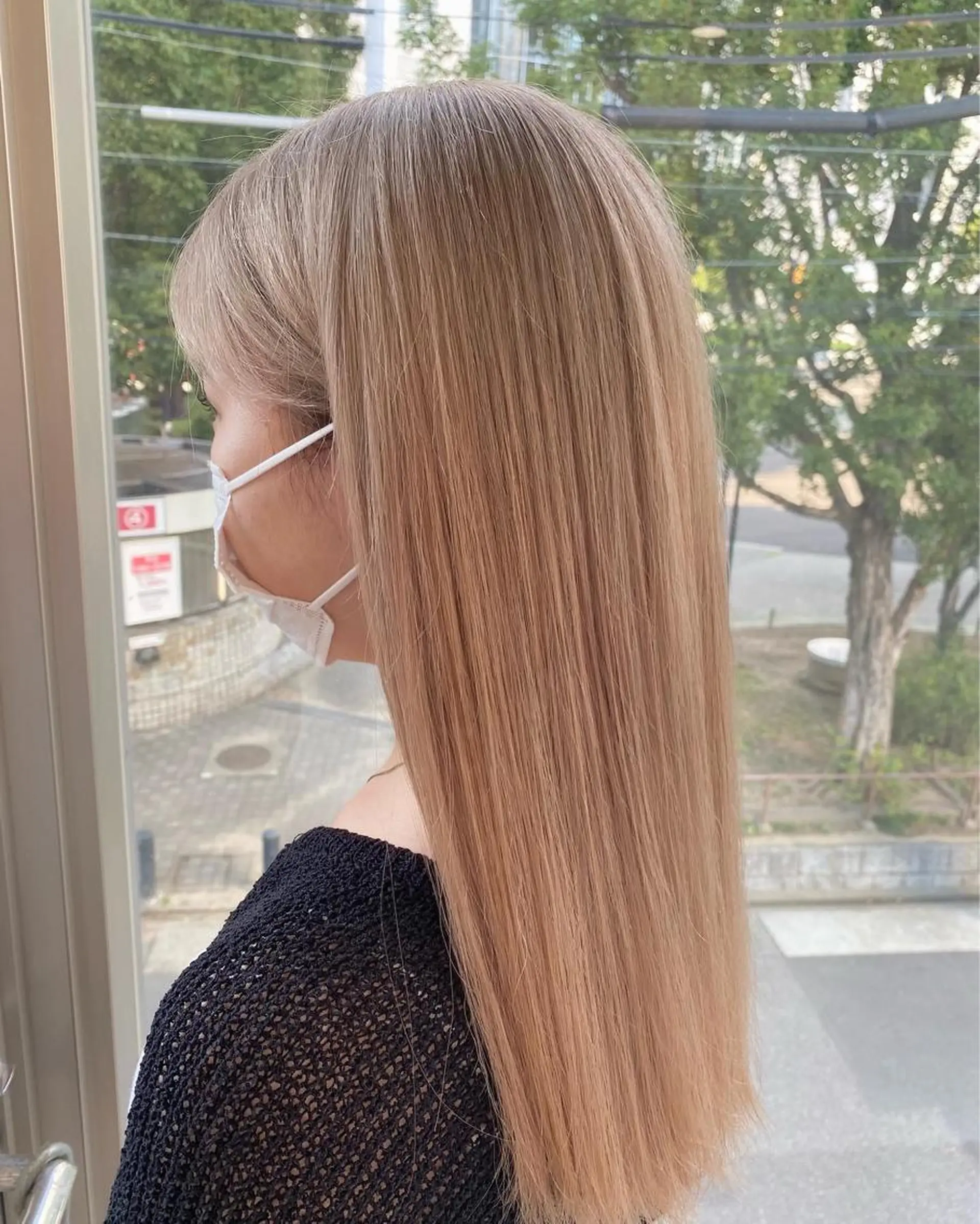 ロング カラー ベージュカラー ブリーチ 鈴木/ミルクティー/ ブリーチ/ボブ/のヘアスタイル