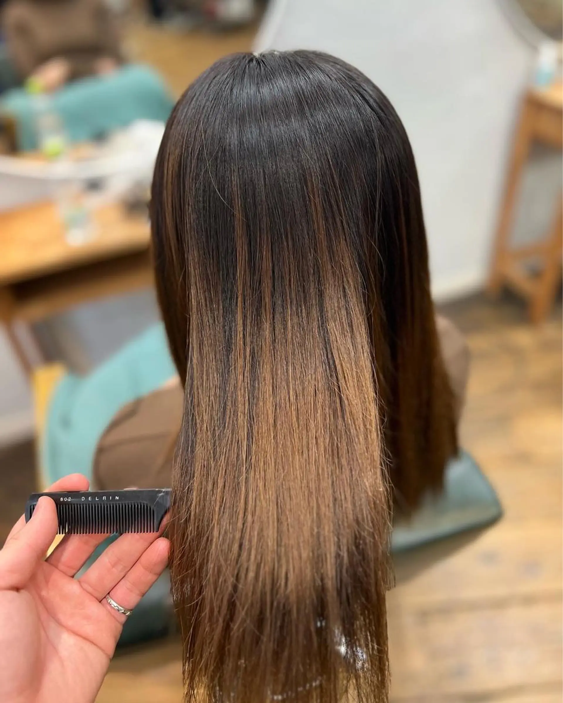 セミロング カラー カット 縮毛矯正 髪質改善/縮毛矯正/ 超高濃度水素ケアのヘアスタイル