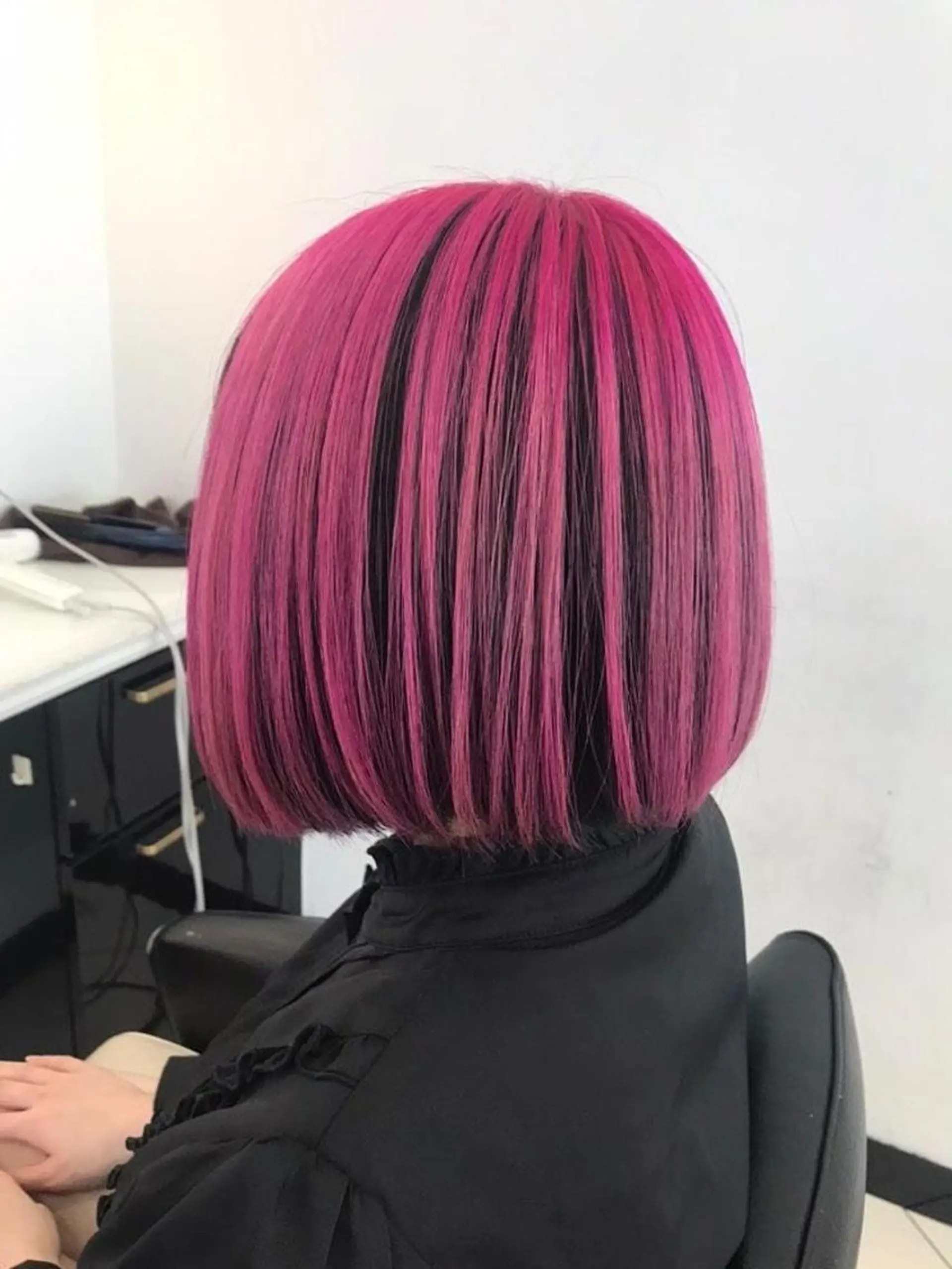 ショート カラー ピンクカラー あらげ 🌈推しカラー🌈ᵕのヘアスタイル