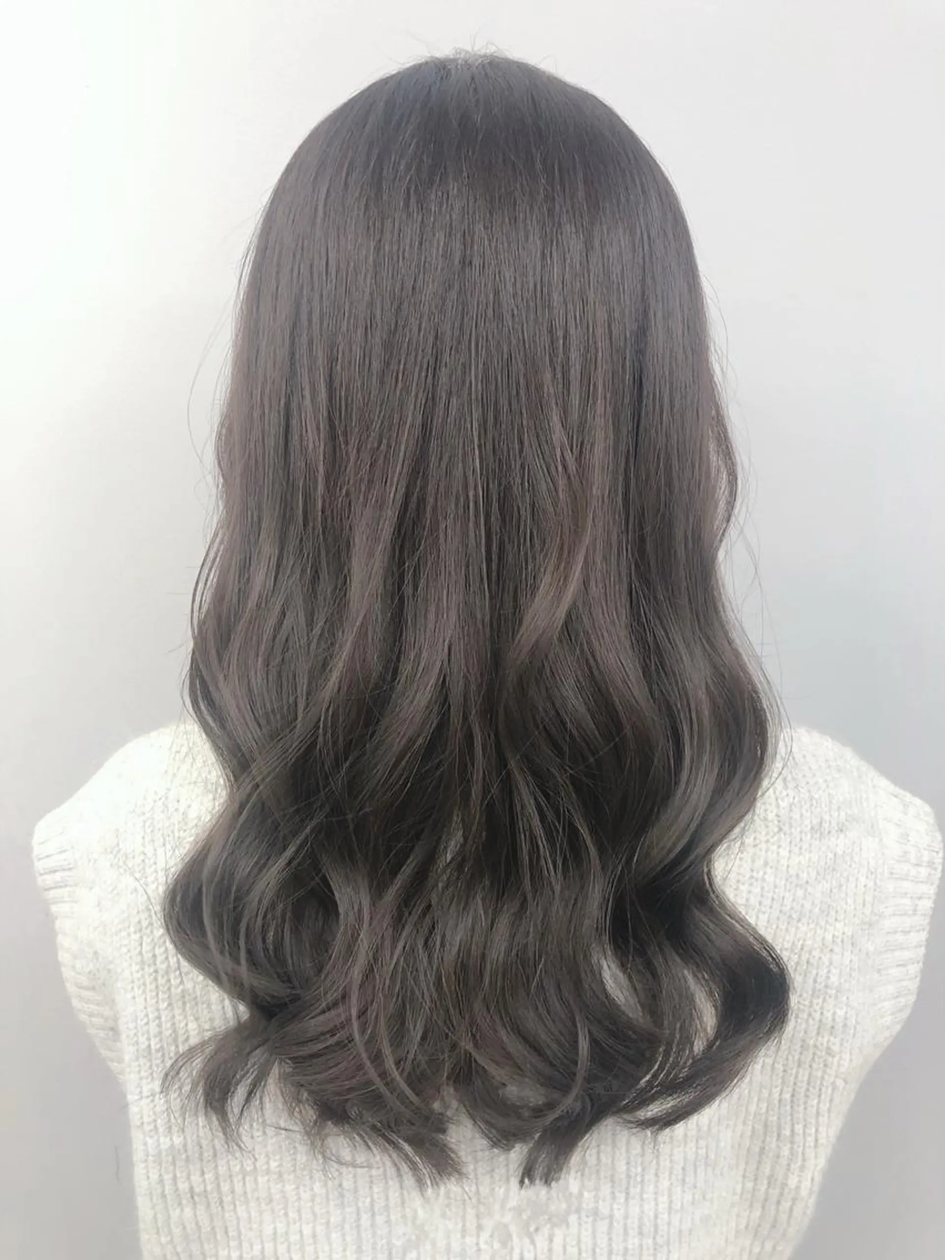 セミロング カラー アッシュ 代表　YUKI ☆のヘアスタイル