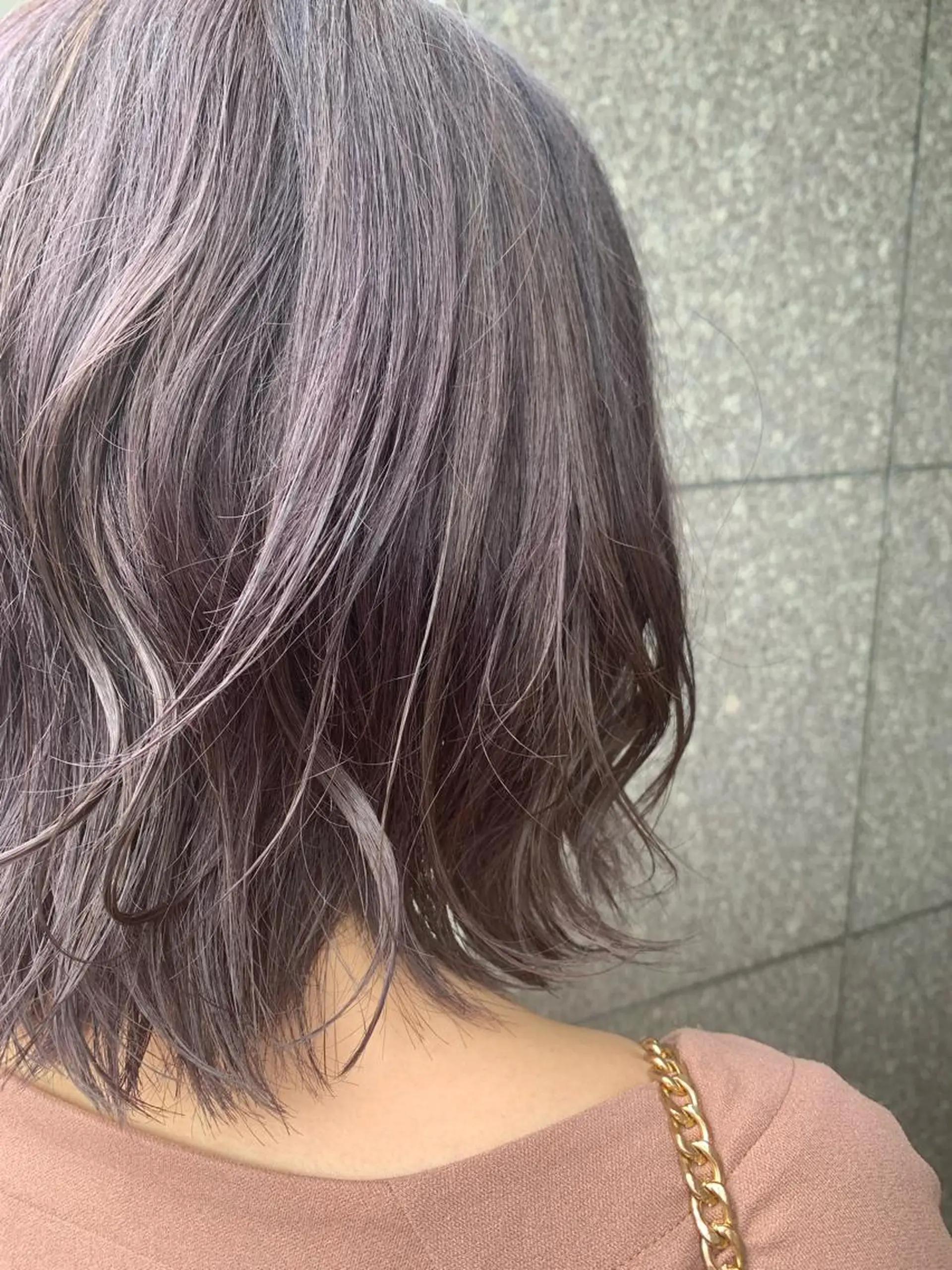 ミディアム カラー 鈴木 明花のヘアスタイル