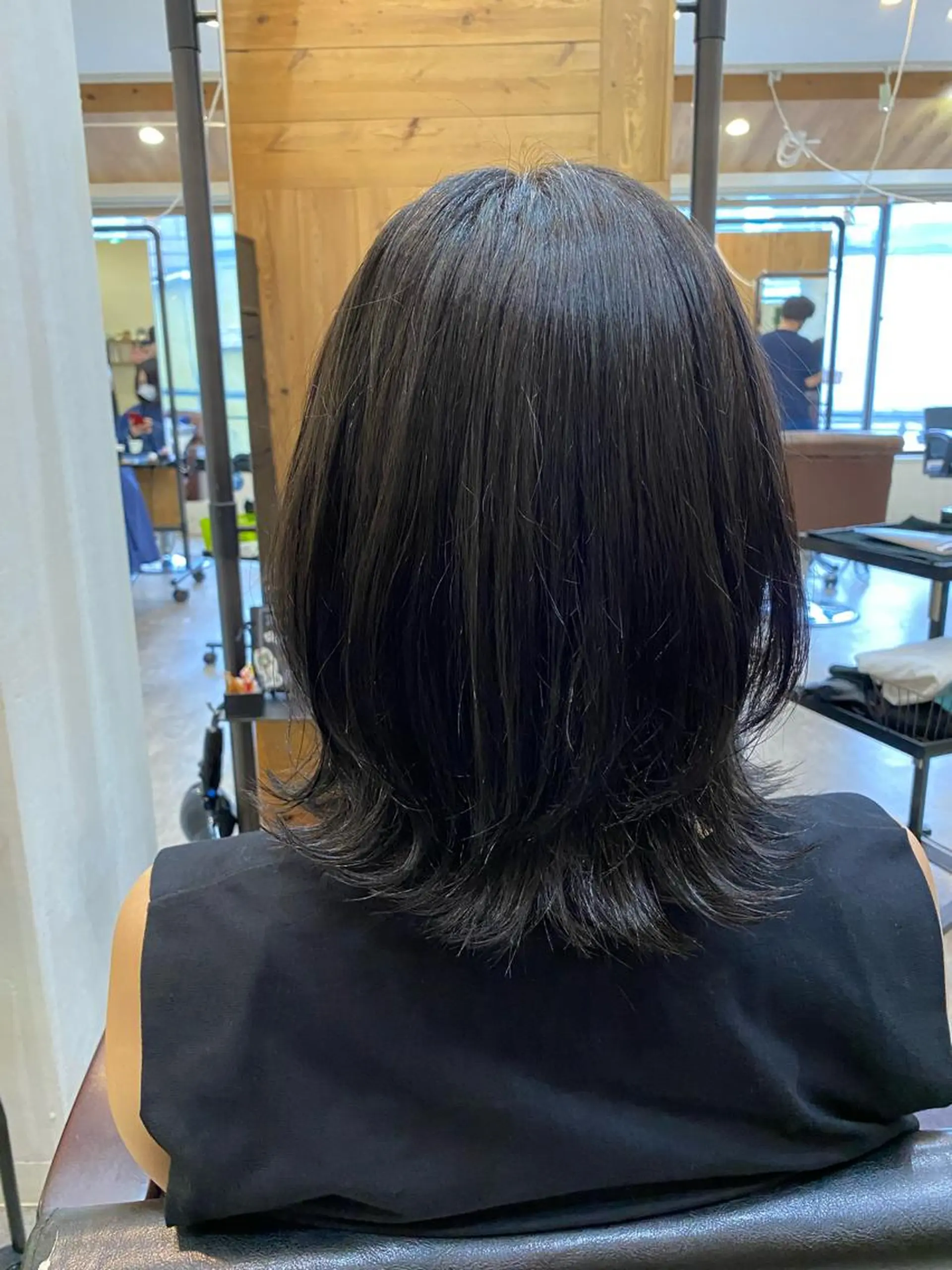 ミディアム カラー ボブ くびれヘア ウルフカット ウルフボブ カット ヘアカラー トリートメント ヘアセット 🟢NEGi🟣 🫧髪質改善のヘアスタイル
