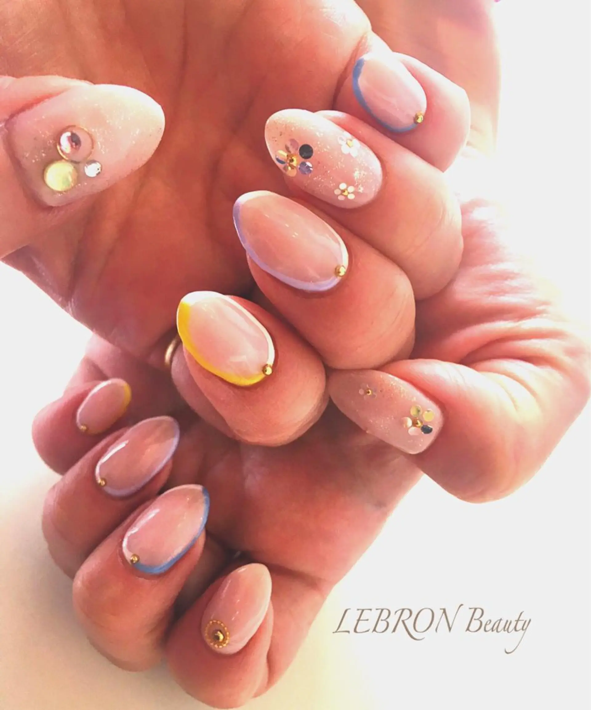 ネイル LEBRON Beautyのマツエク・マツパデザイン