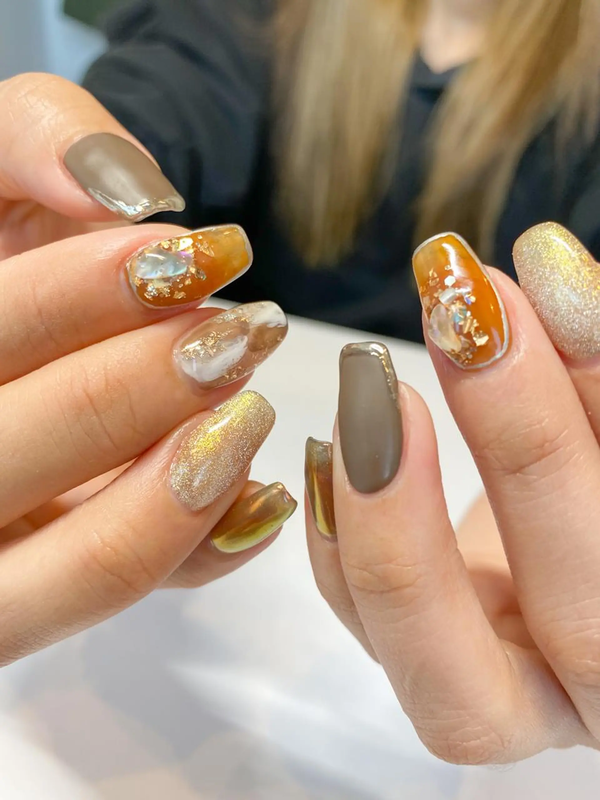 ネイル キラキラネイル マグネットネイル ニュアンスネイル ハンドネイル 表参道colore所属・表参道colore店 REICAのネイルデザイン