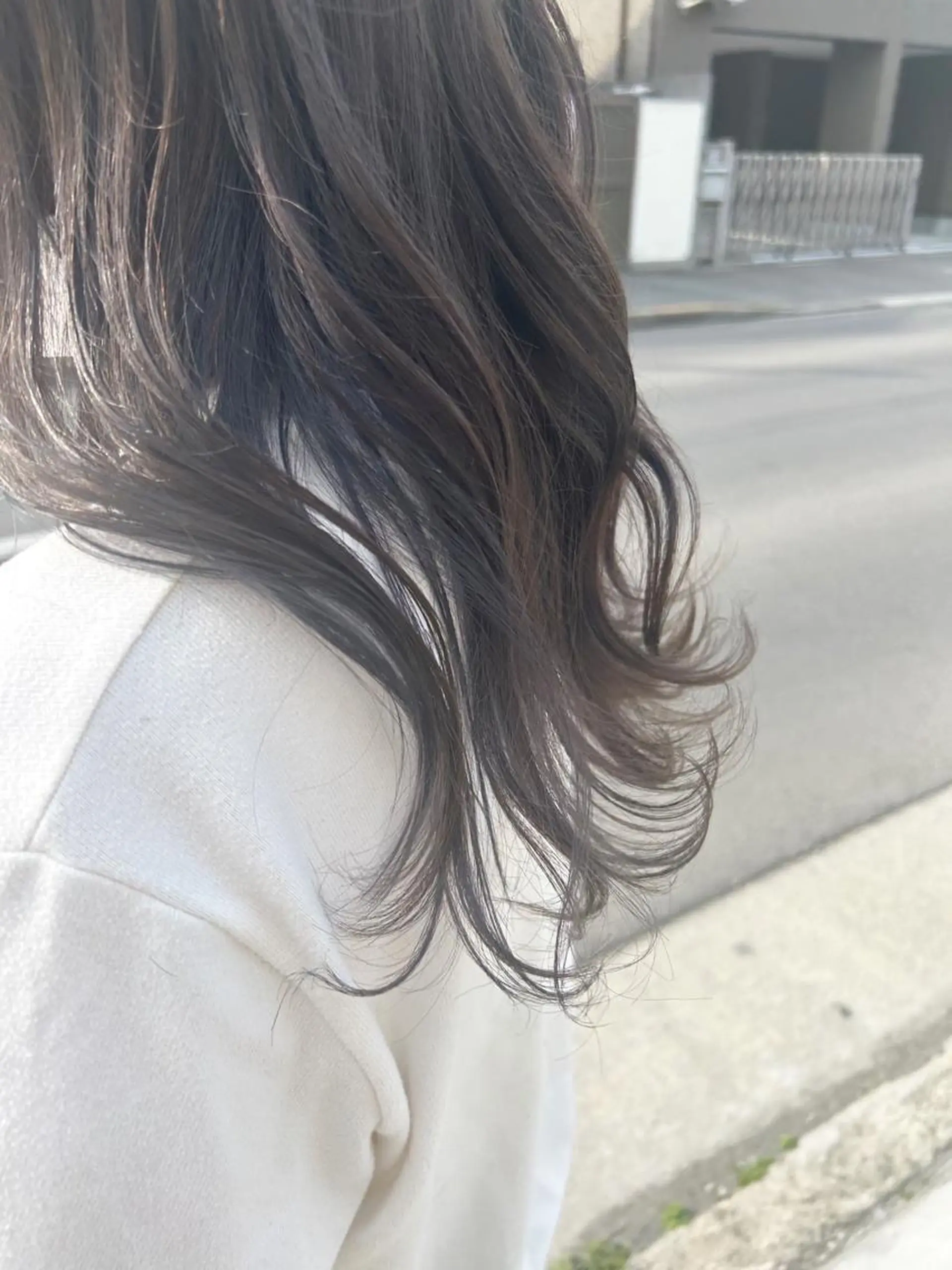 セミロング パープルカラー PACE所属・ayumi ／透明感カラーのヘアスタイル