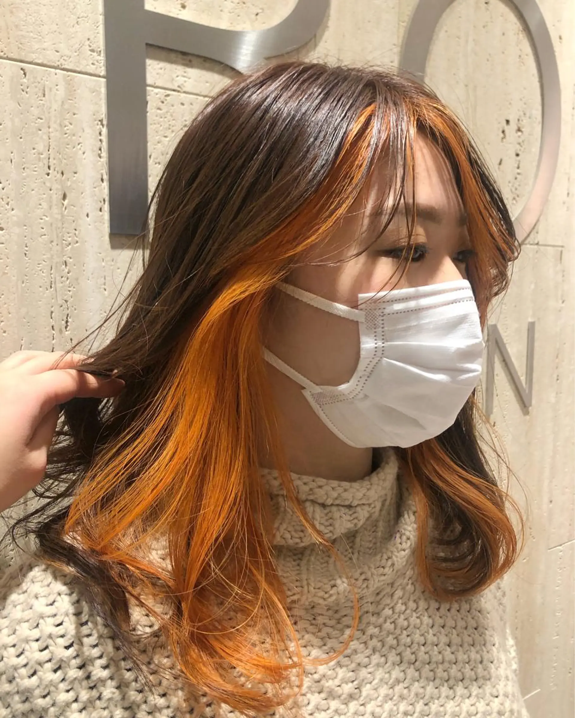 ロング カラー インナーカラー オレンジ カット ヘアカラー トリートメント 高橋 芽衣のヘアスタイル