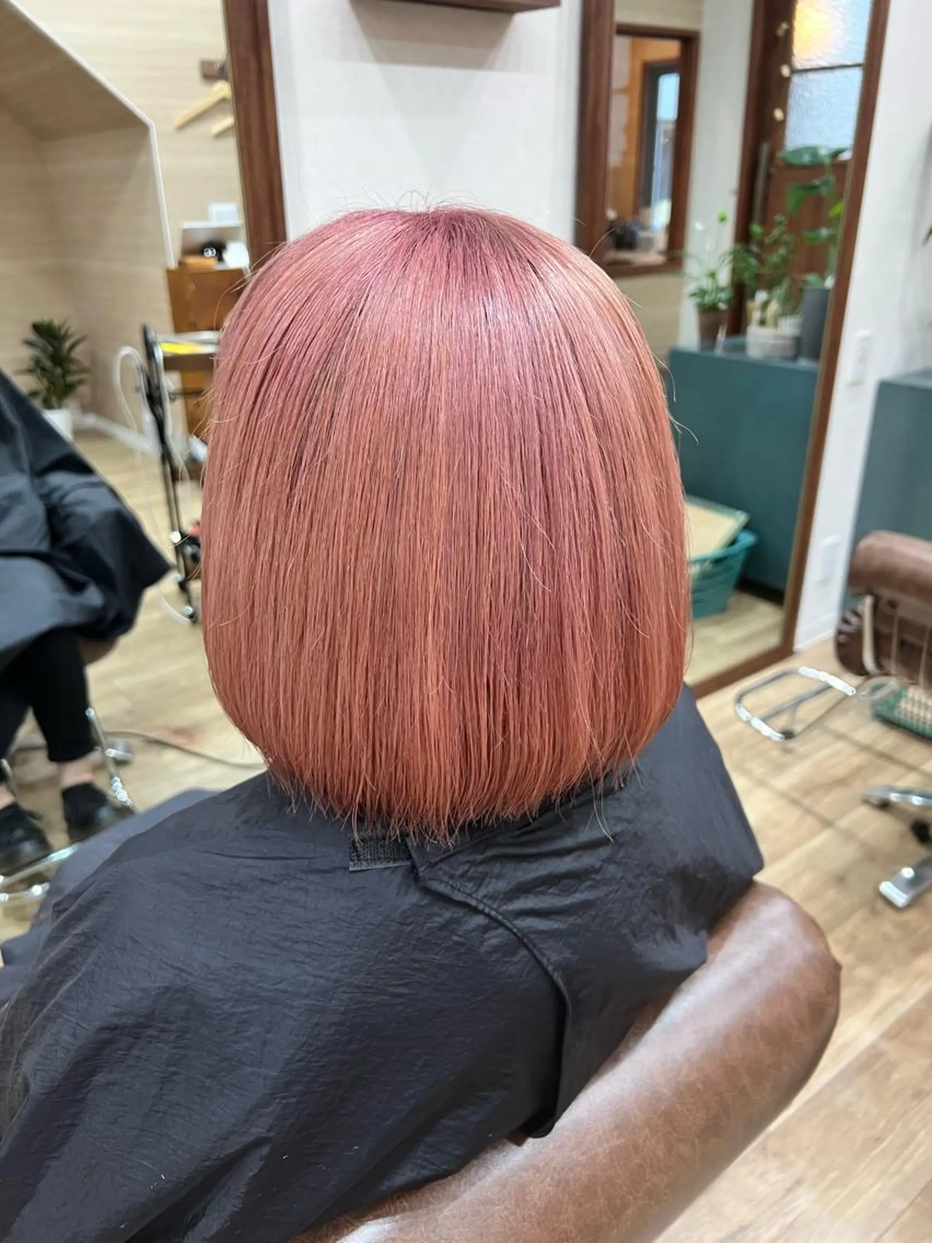 ショート カラー ベージュカラー ピンクカラー ピンクベージュ 髪質改善 🍇おぐら めぐみ🍇のヘアスタイル