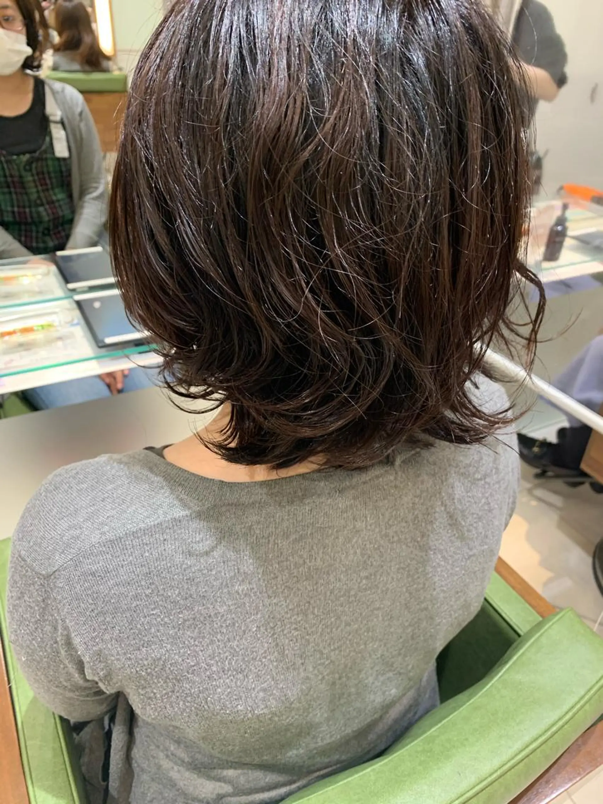 ミディアム 高橋友里亜 /フリーランスのヘアスタイル