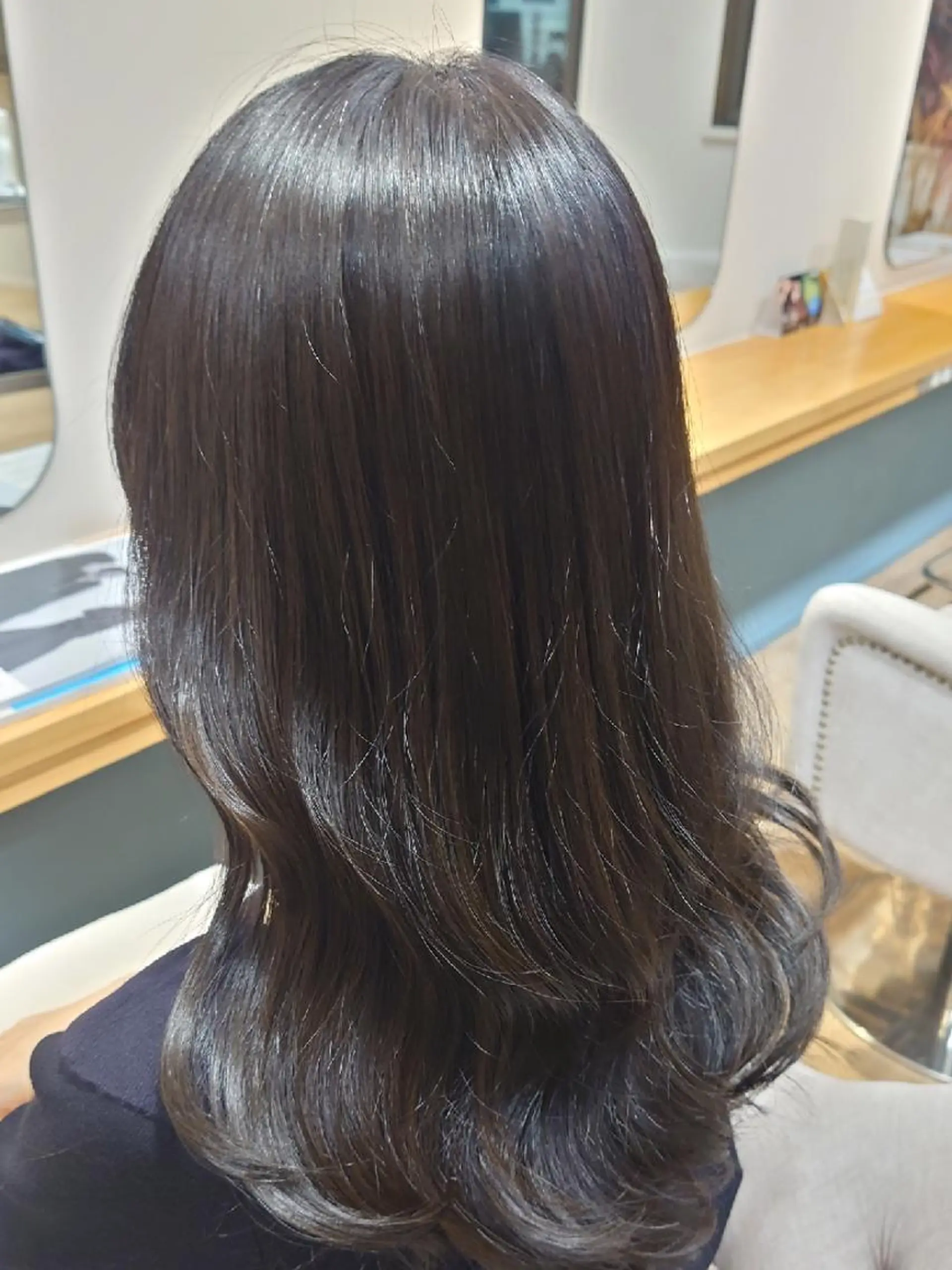 ロング カラー 黒髪 ブリーチ ブルーカラー ブルーブラック ケアブリーチ カット ヘアカラー CESLIONS祐天寺所属・田中将平【 サロンマネージャー】のヘアスタイル