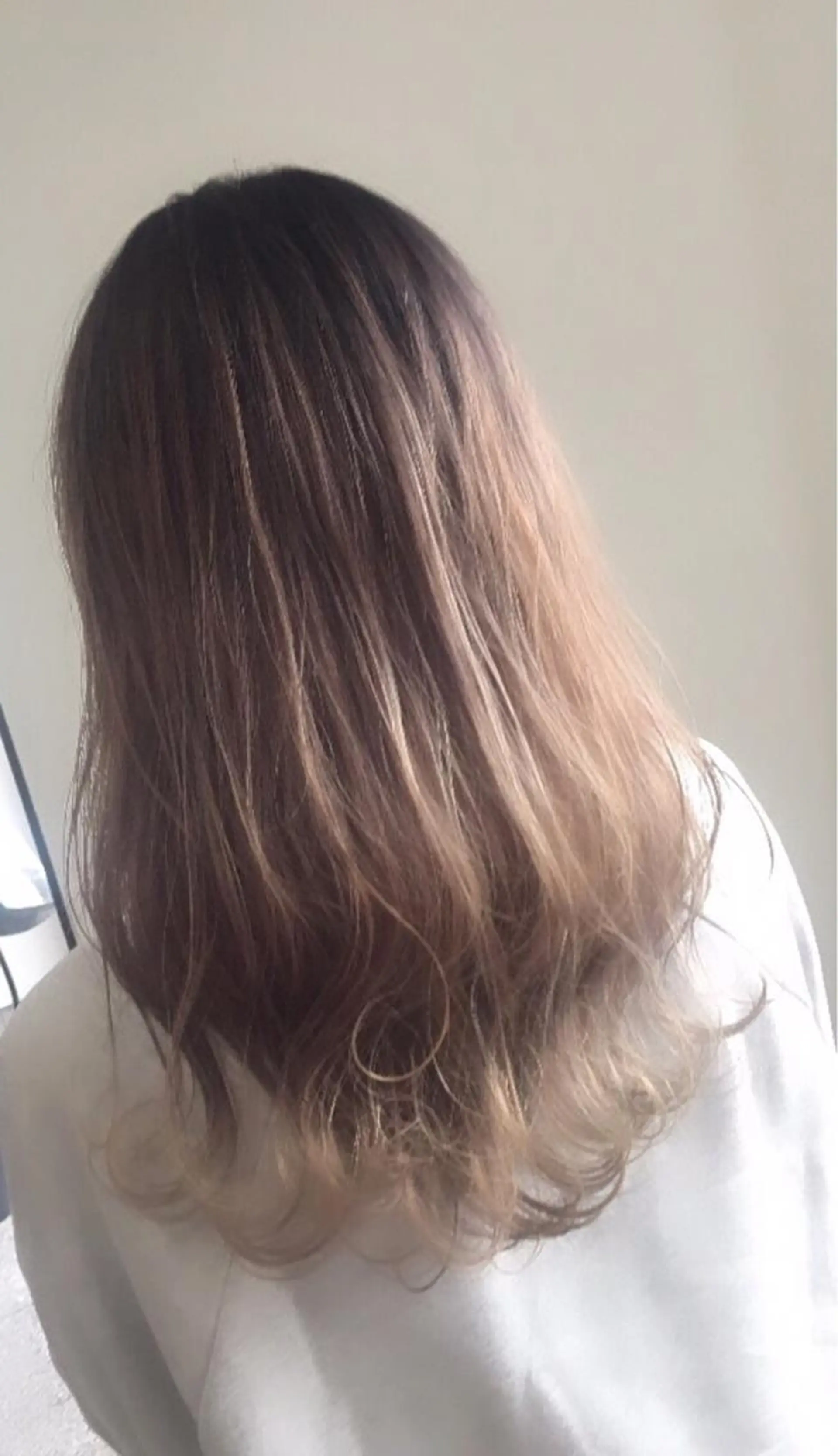 ロング カラー アッシュ ベージュカラー ブリーチ 白髪ぼかし ハイライト専門/大嶋のヘアスタイル