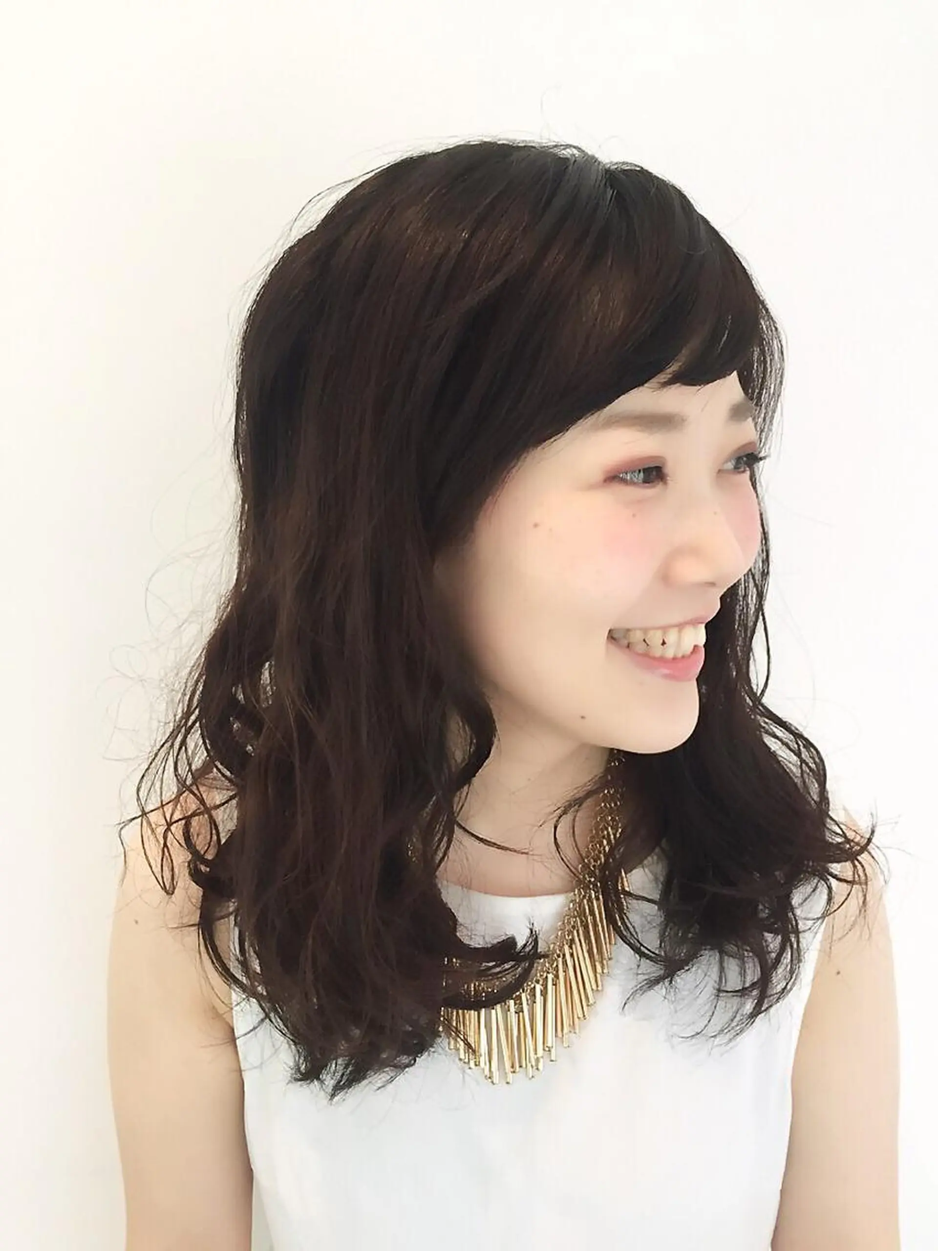 ロング SHINYA シンヤヘアーズのヘアスタイル