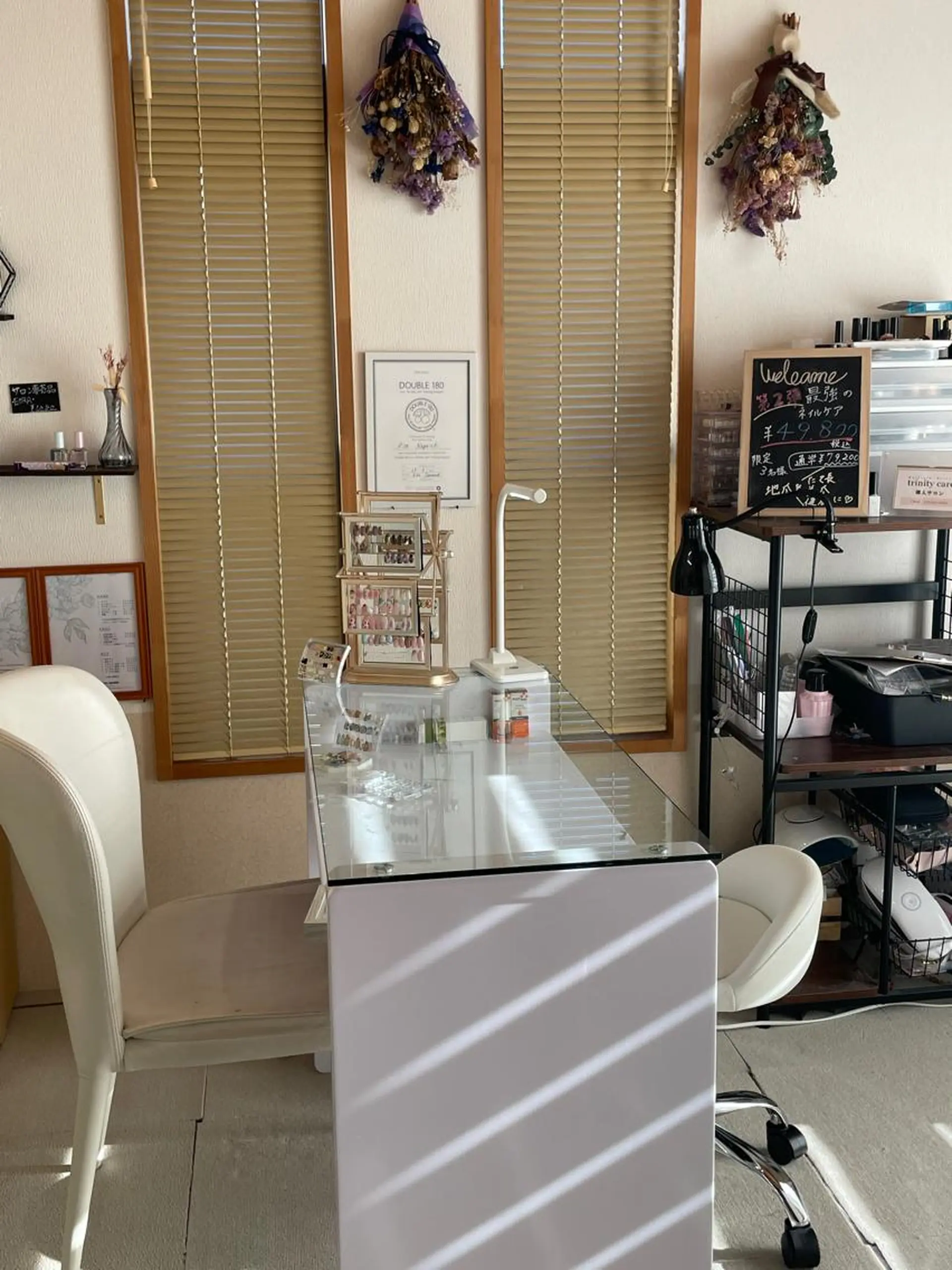 カラー メンズ ネイル Chérinail 爪のお手入れのネイルデザイン