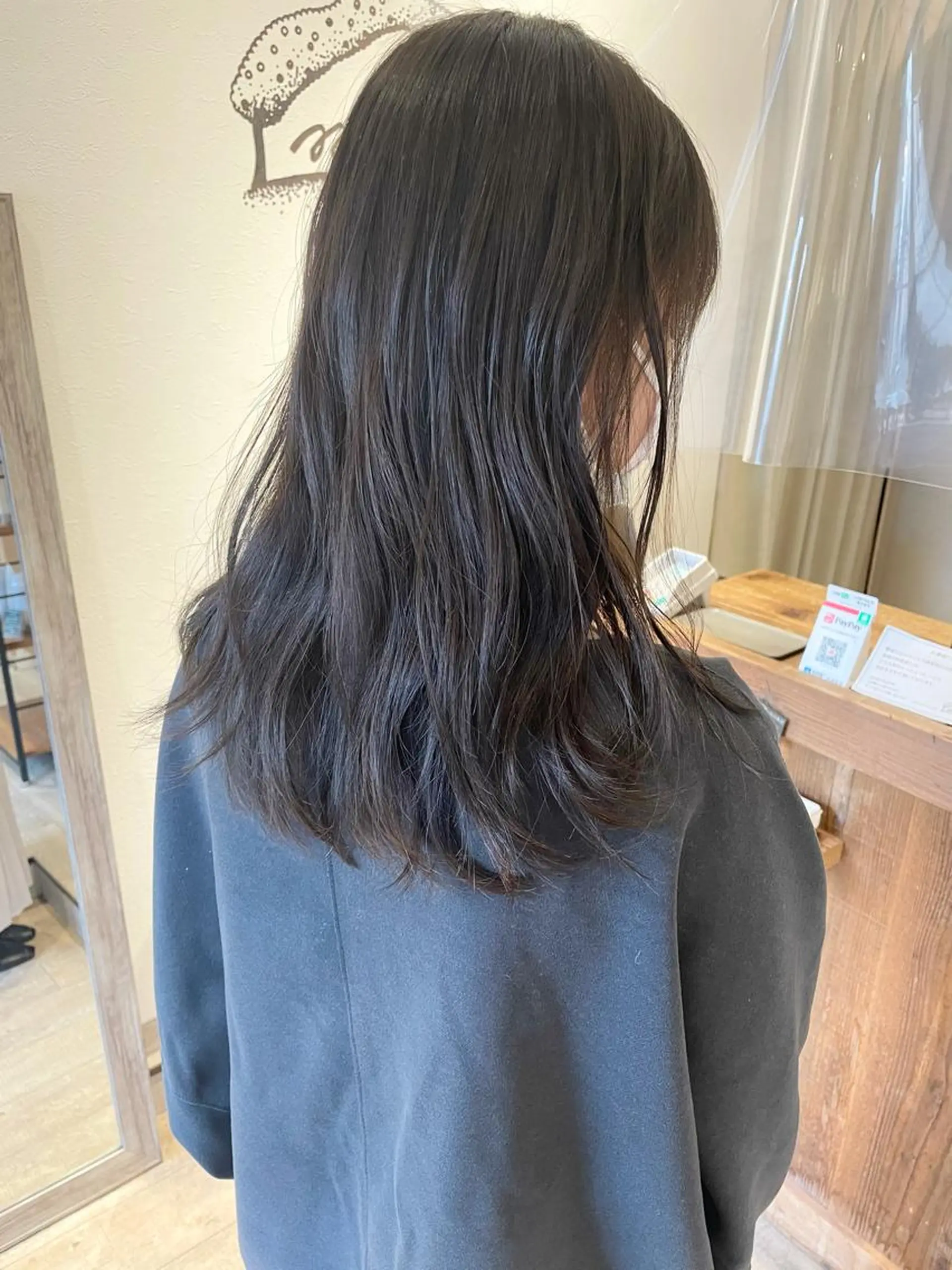 セミロング カラー ベージュカラー ブリーチ 透明感カラー グレージュ ラベンダーカラー 🩰オリーブ/ ベージュ松本咲花🩰のヘアスタイル